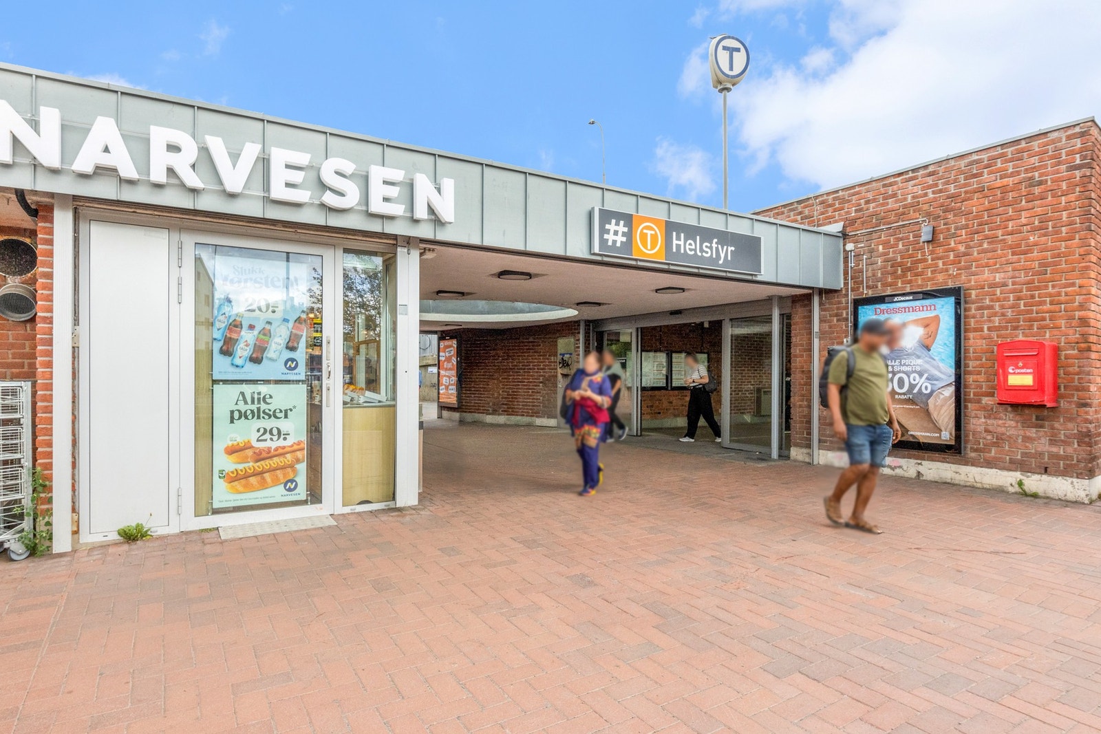 Gangavstand til Helsfyr T-bane med hyppige avganger mot sentrum. Galleribilde