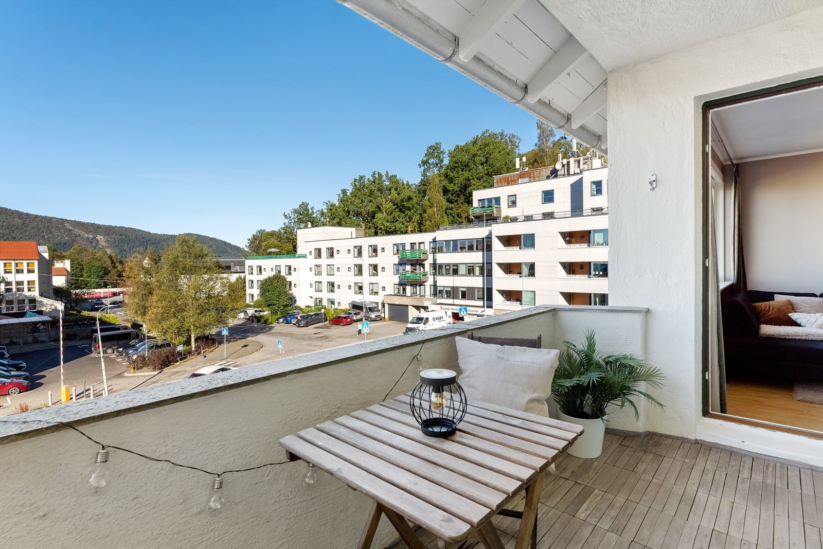 - Her kan du kose deg både på solfylte dager og sene kvelder - Galleribilde