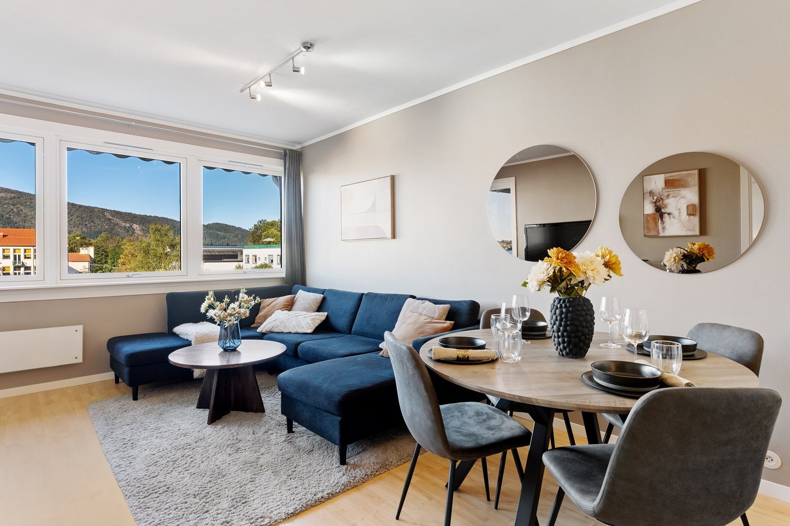 - En attraktiv treroms med sentral beliggenhet på Landås - Galleribilde