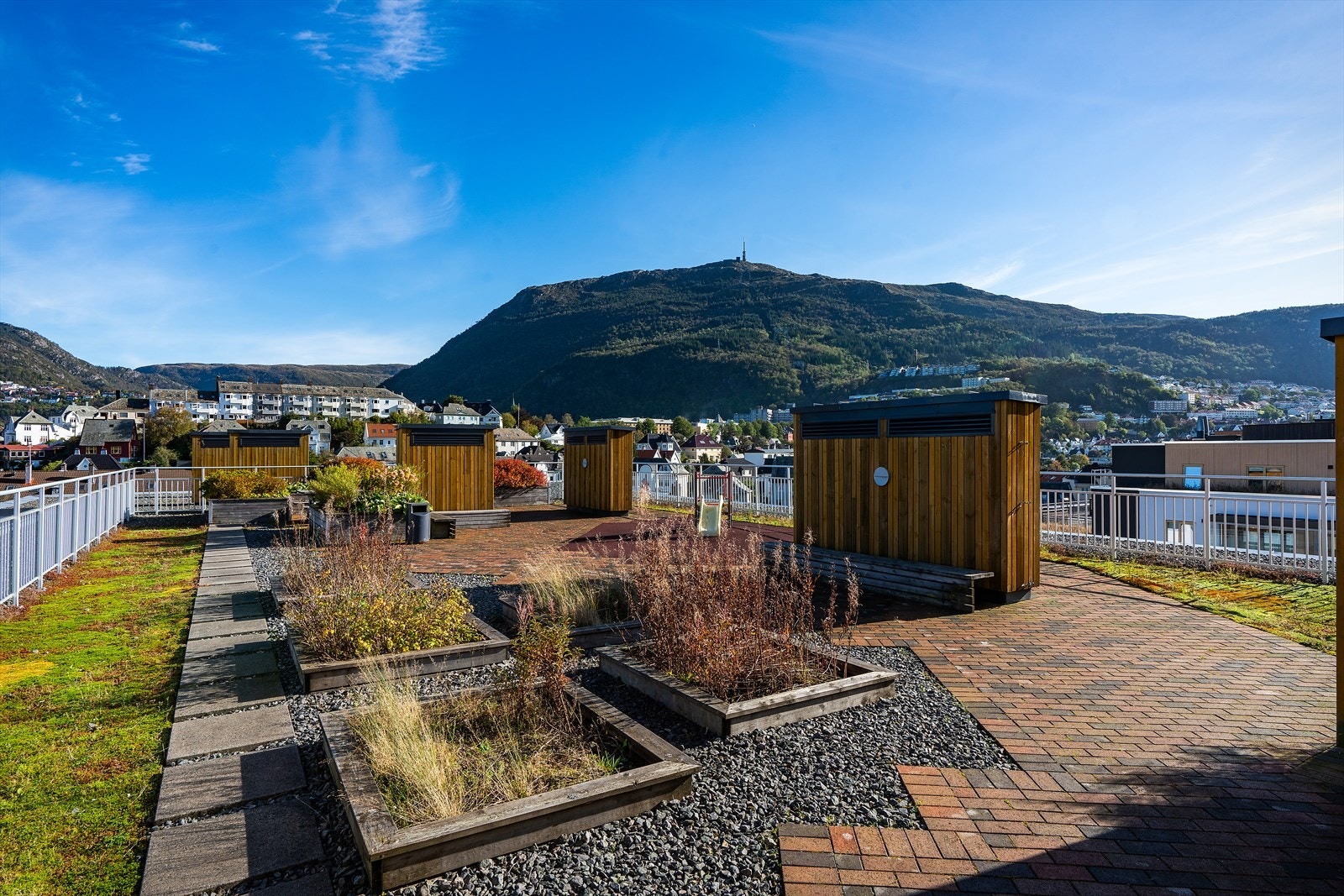 - Nydelig takterrasse i sameie - Galleribilde