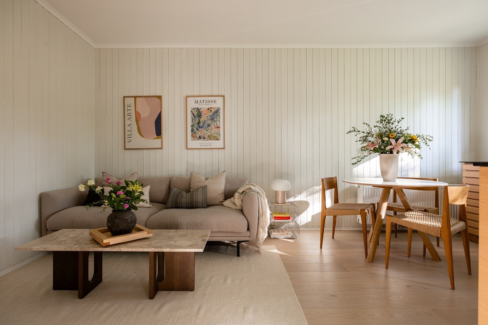 Aldeles nydelig og stilsikkert oppusset 2-roms andelsleilighet med en virkelig flott beliggenhet i Iladalen, rett ved Iladalen park. Galleribilde