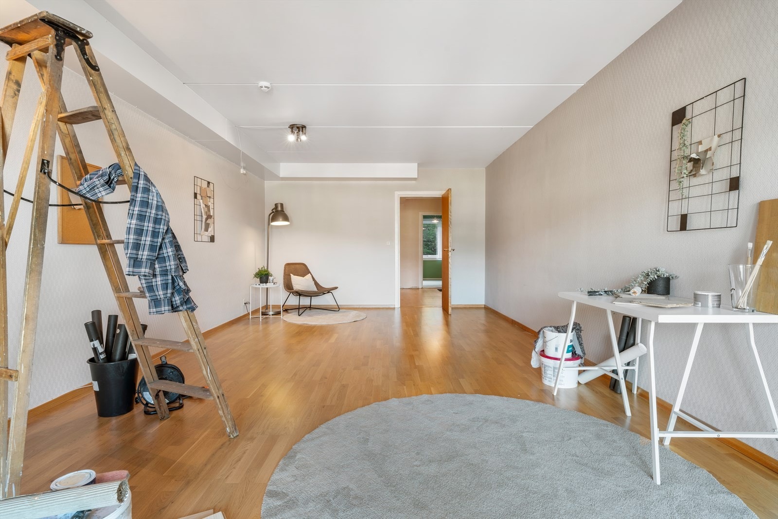 - Her er det gode muligheter for å flytte kjøkken ut i stue, og dermed få 2 soverom! - Galleribilde