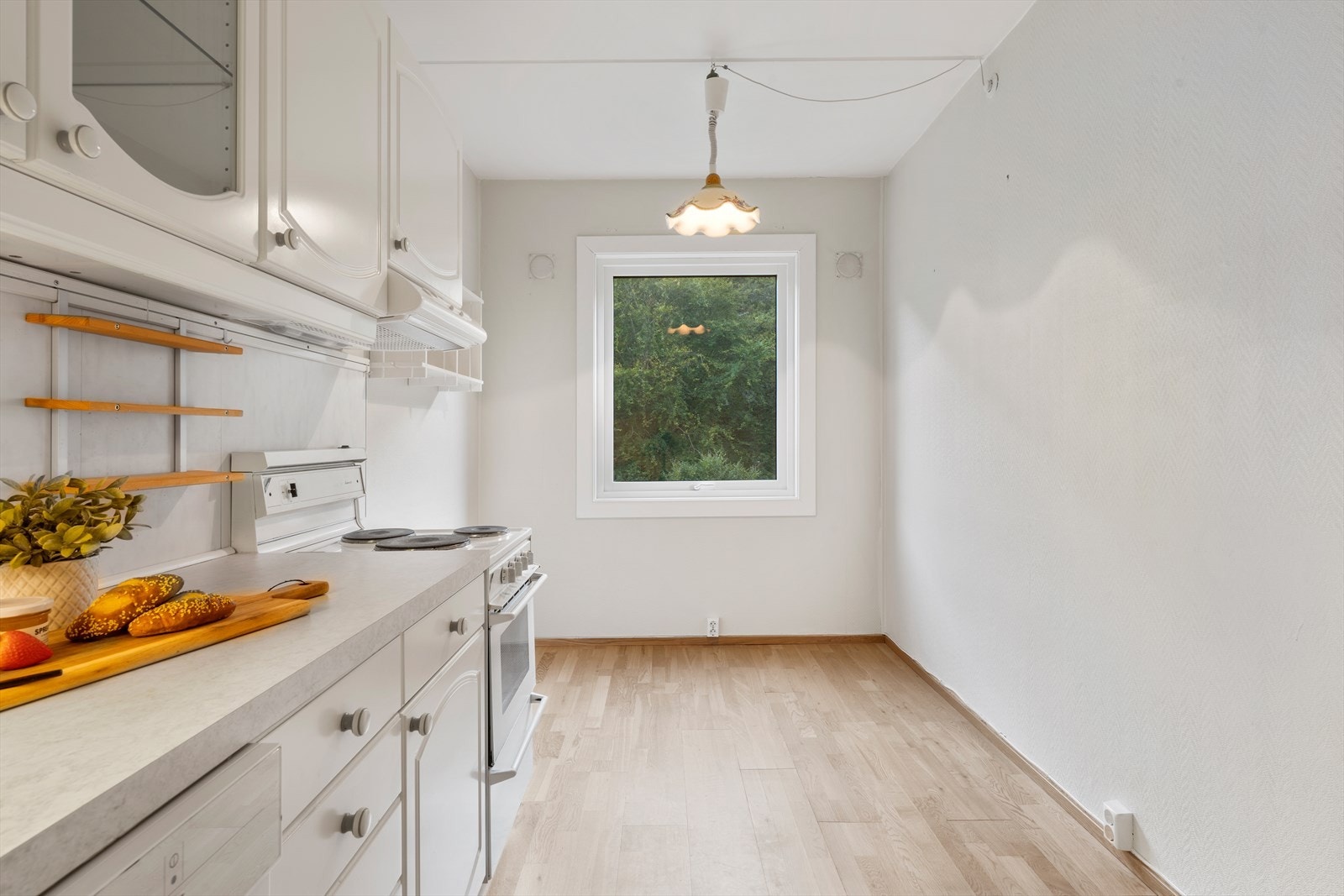 - Kjøkkenet måler 10,8 m² - Galleribilde