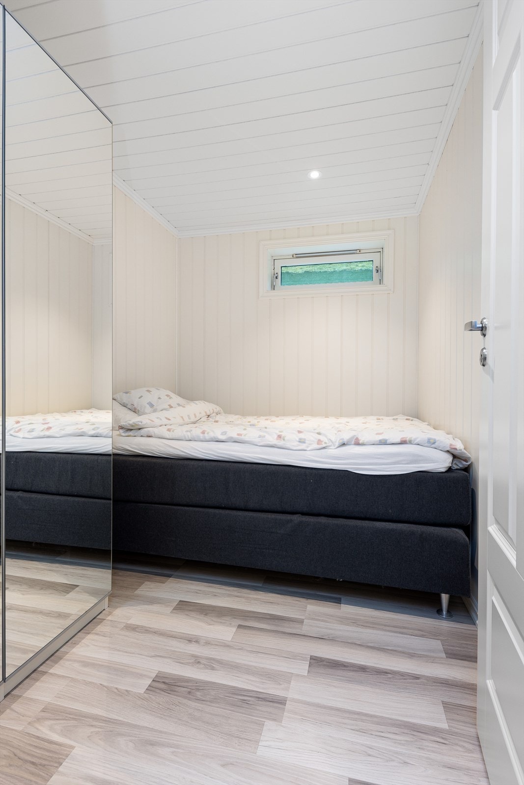 Soveplass/-alkove i hybel. Galleribilde