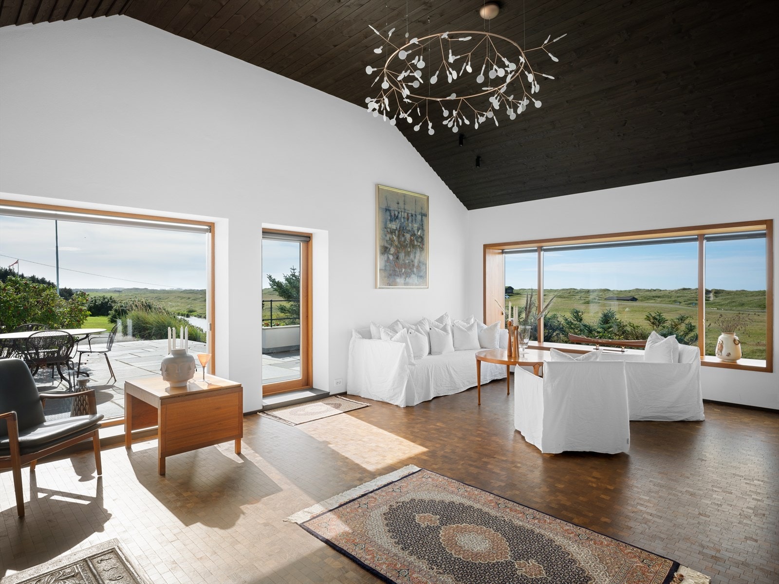 Landskapsvernområde på alle kanter. Her hviler øynene, fra alle soner, på nydelig Jærlandskap. Galleribilde