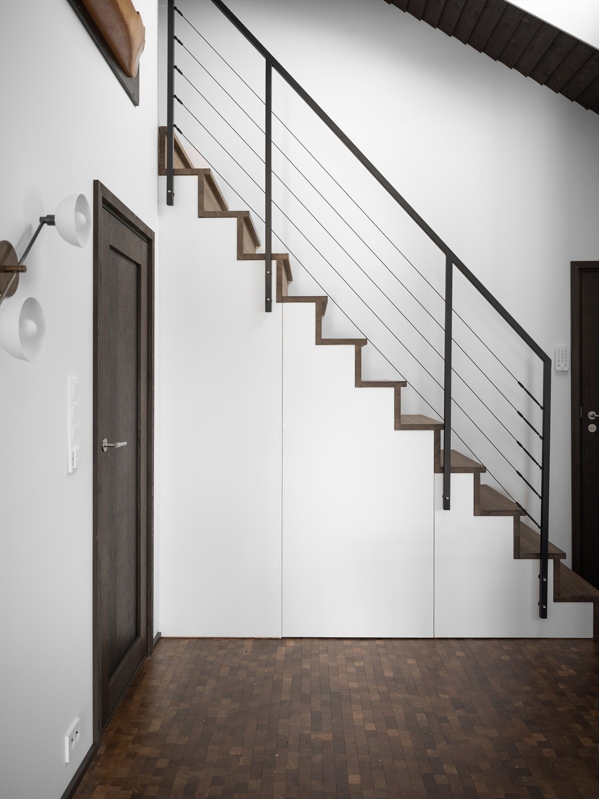 Stubbegulv i røkt eik. Galleribilde