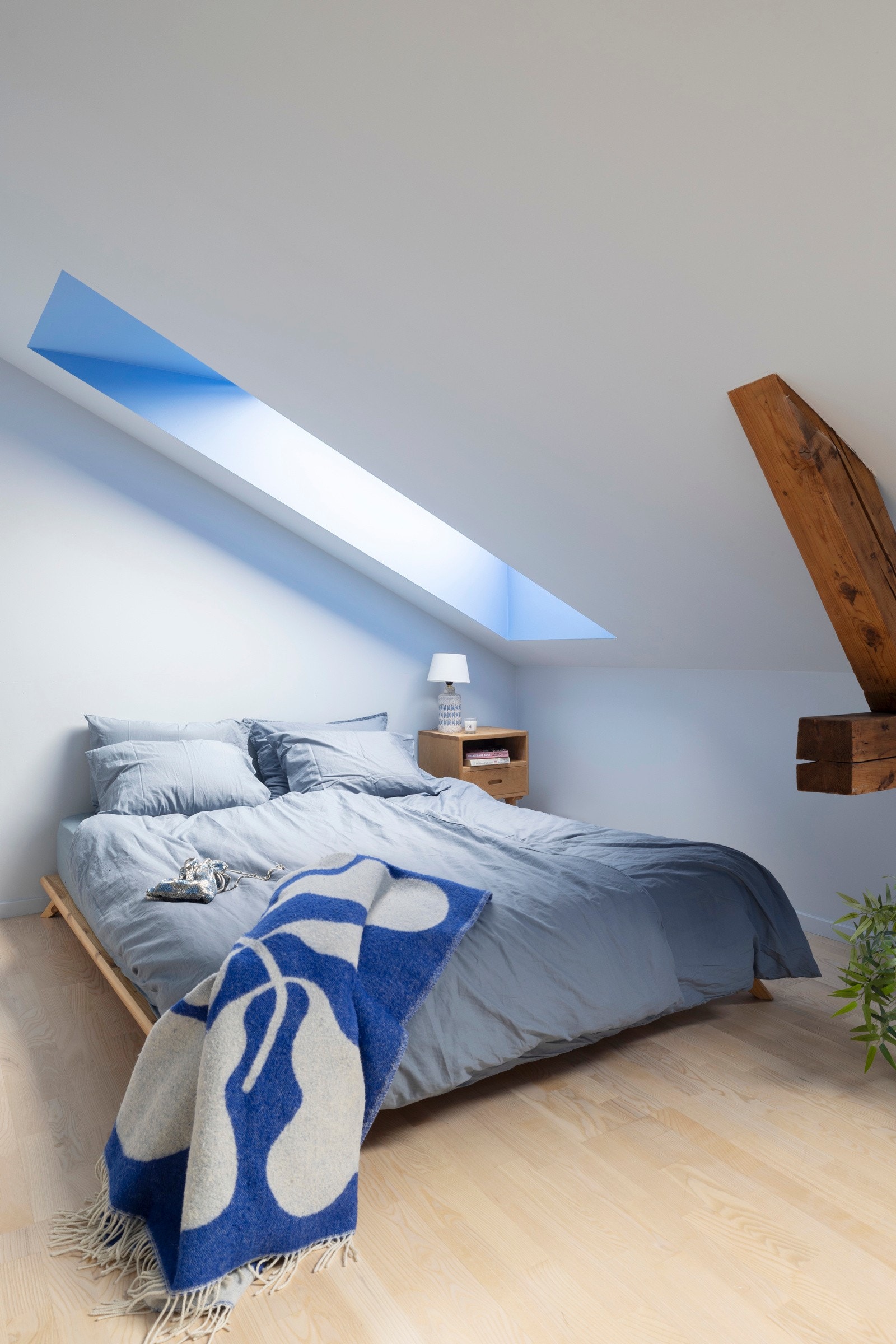 Loftetasjens største rom, som i dag fungerer som eiers hovedsoverom. Galleribilde