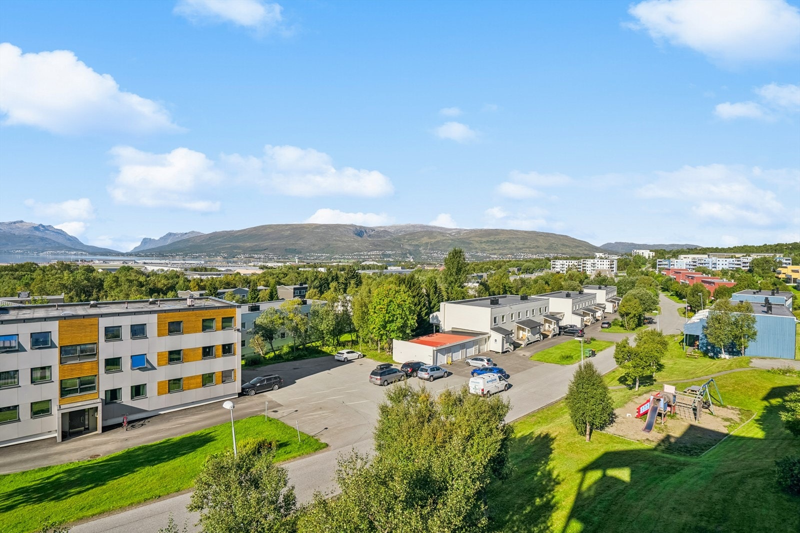 Utsikt mot nærområdet. Galleribilde