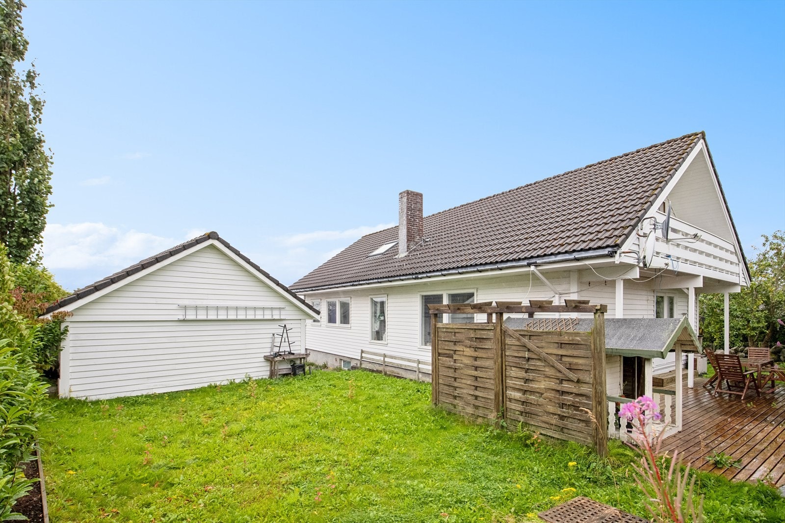 Frafjordgata 17 ligger fint til på Trones, et av Sandnes mest populære områder. Galleribilde