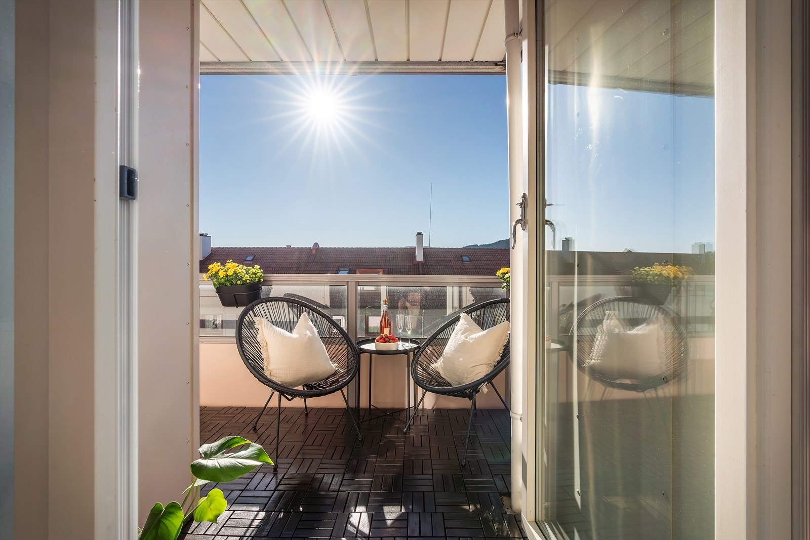 - Landås er kjent for sine gode solforhold - Galleribilde