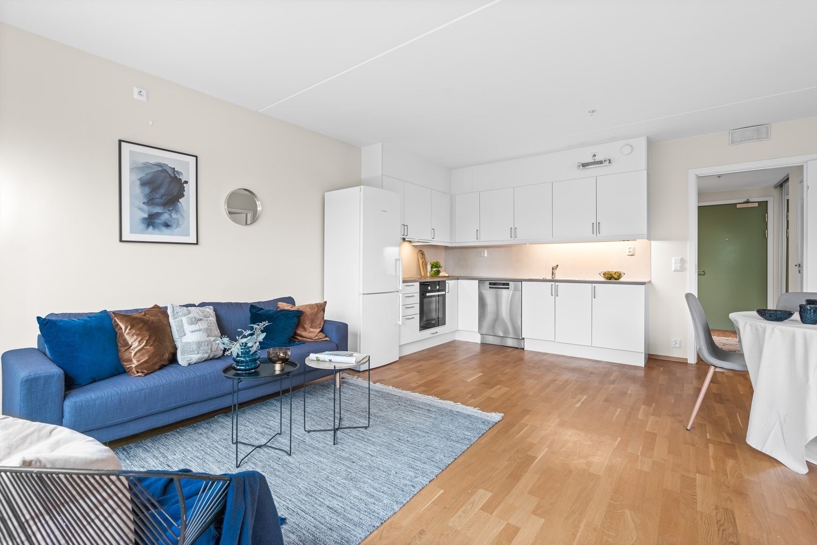 Tilbake i leiligheten ser vi på kjøkkenet. Galleribilde