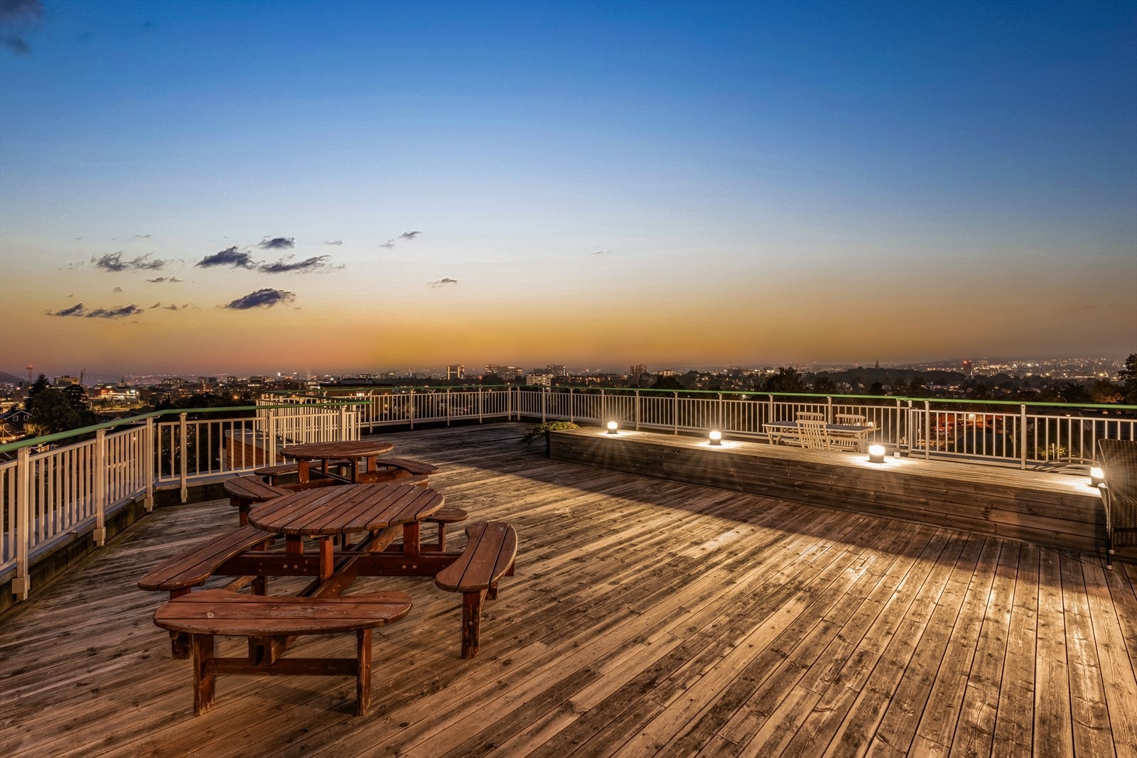 Som beboer i Lønnebakken borettslag har du tilgang til en felles takterrasse med spektakulær utsikt over Oslo by. Galleribilde