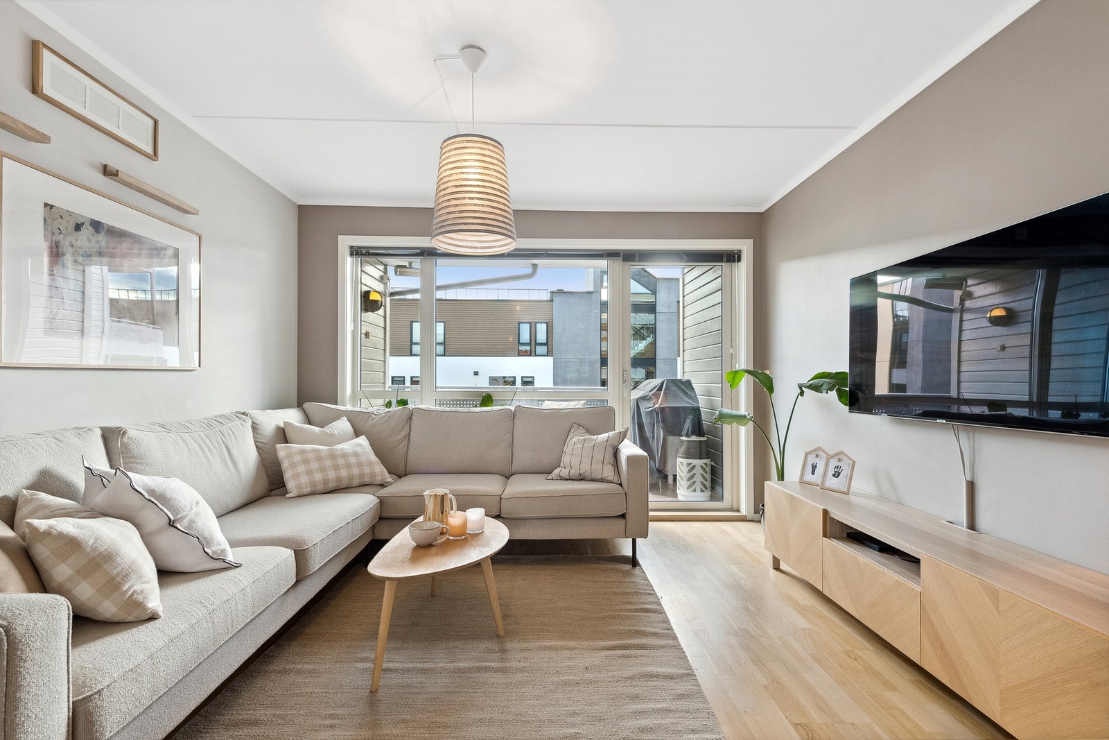 Oppvarming via radiatorer/fjernvarme som er inkludert i felleskostnader Galleribilde