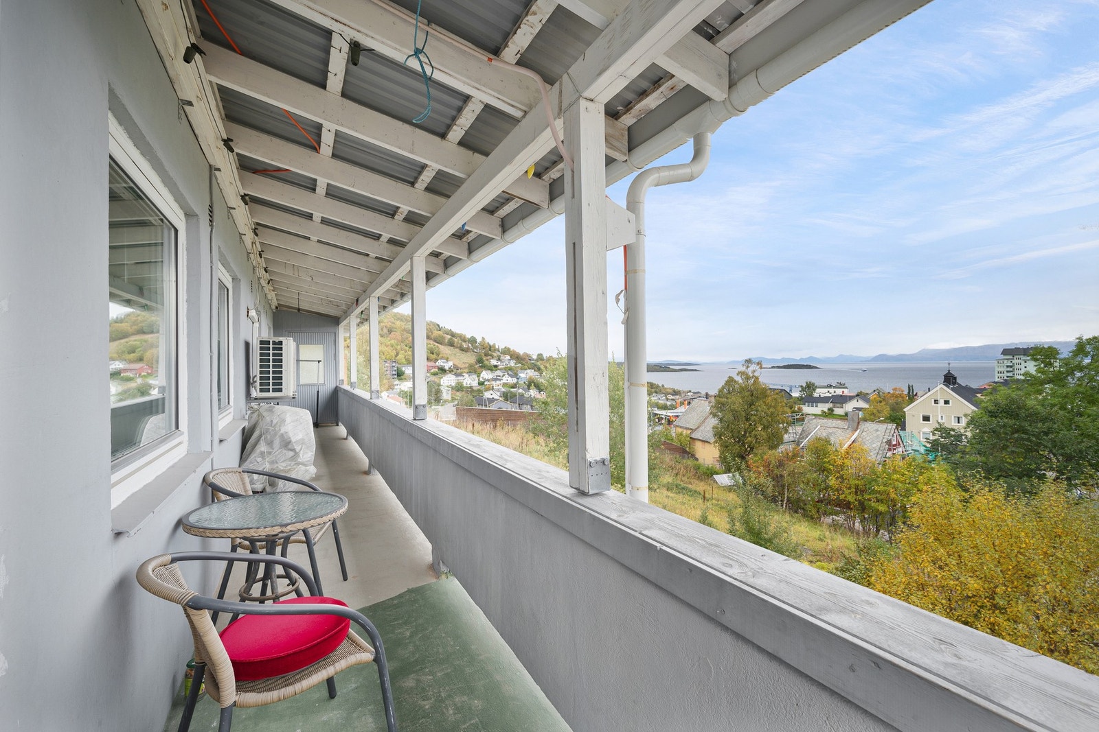 Balkong i 2. etasje har fin utsikt Galleribilde