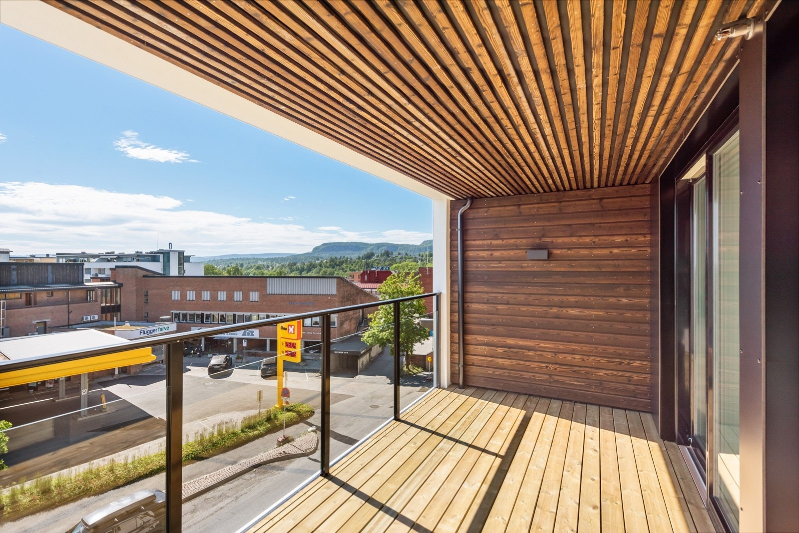 Det er plass til ønsket utemøblement og beplantning. Galleribilde