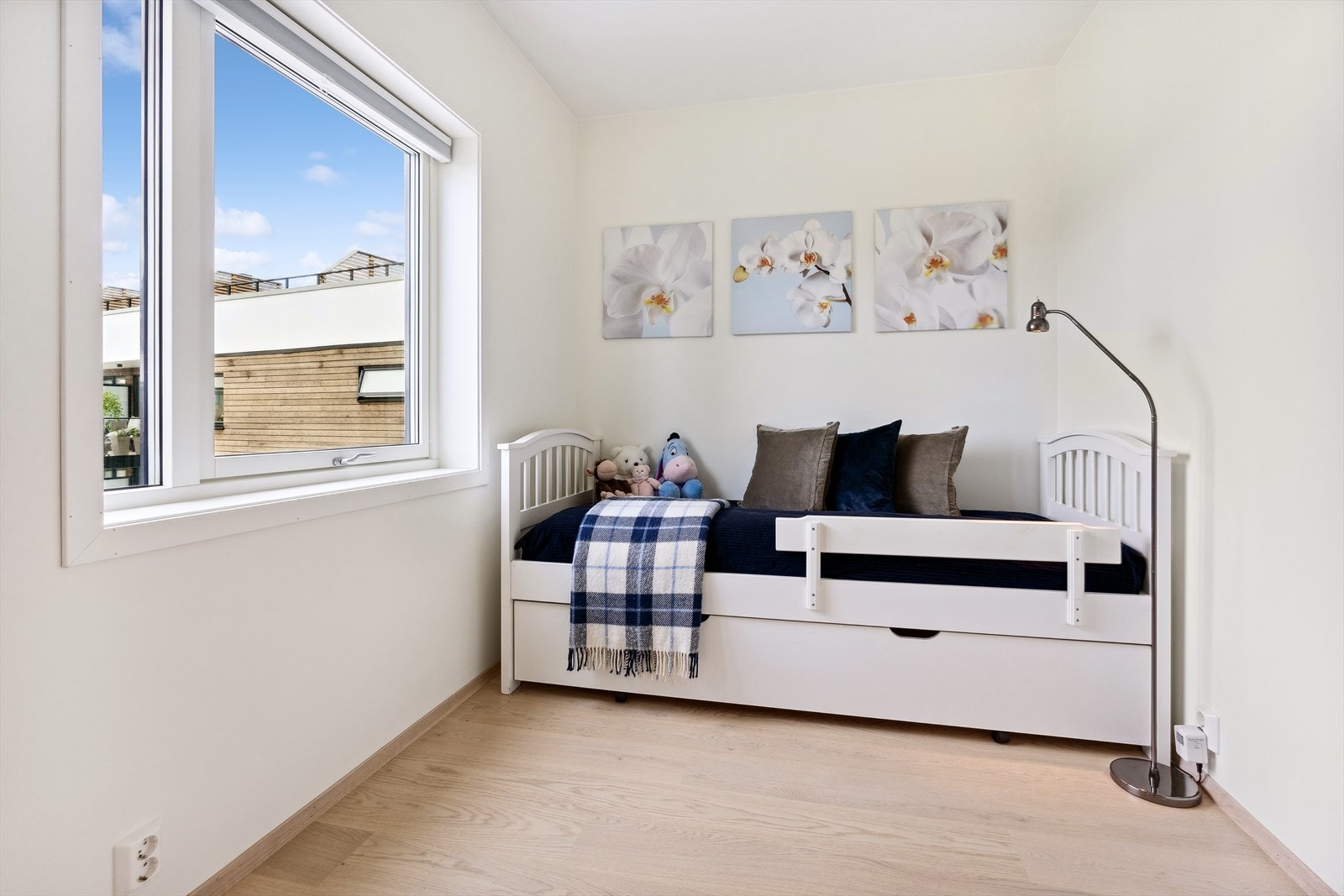 Soverom nr. 2 passer utmerket som kontor, gjesterom eller barnerom. Galleribilde