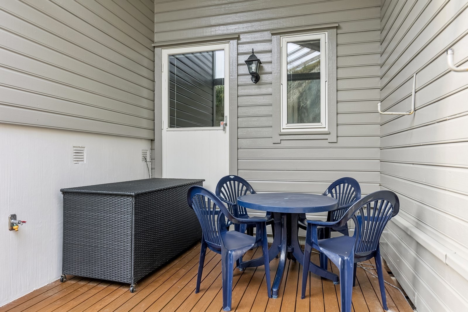 Fra utesone ved utepeis. Galleribilde