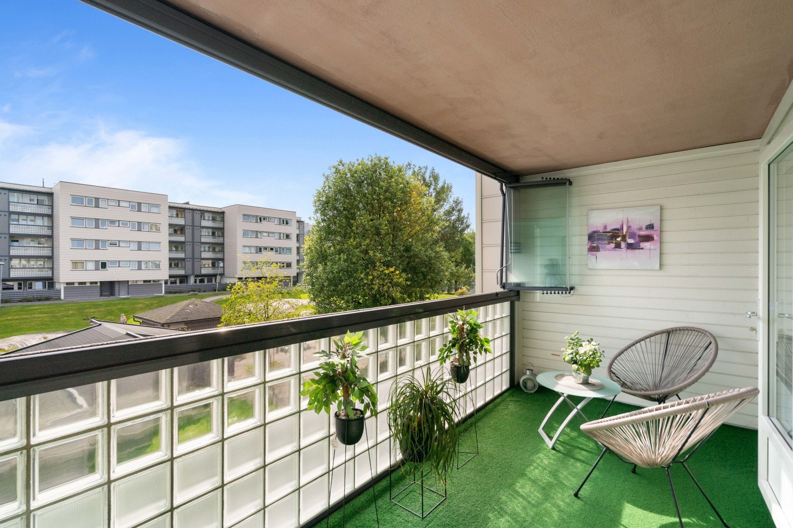 Milan Pejic ved PrivatMegleren inviterer til Granstangen 30C Galleribilde