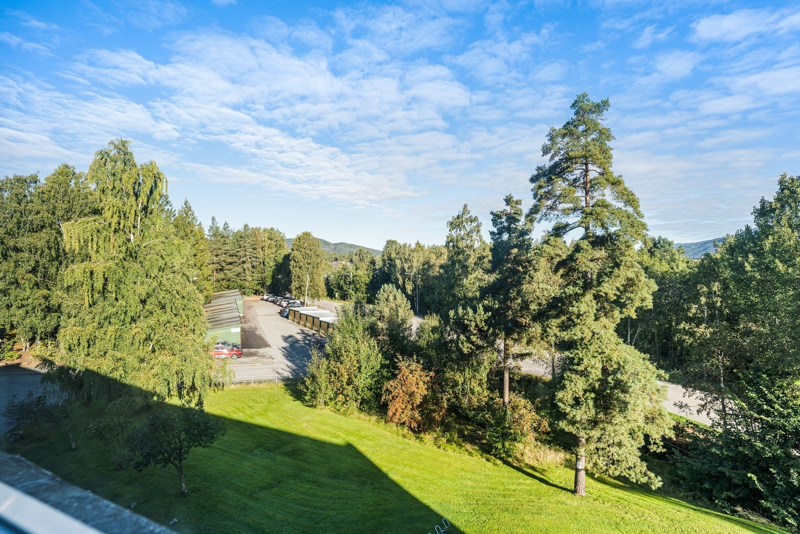 Utsikt fra kjøkkenet. Galleribilde