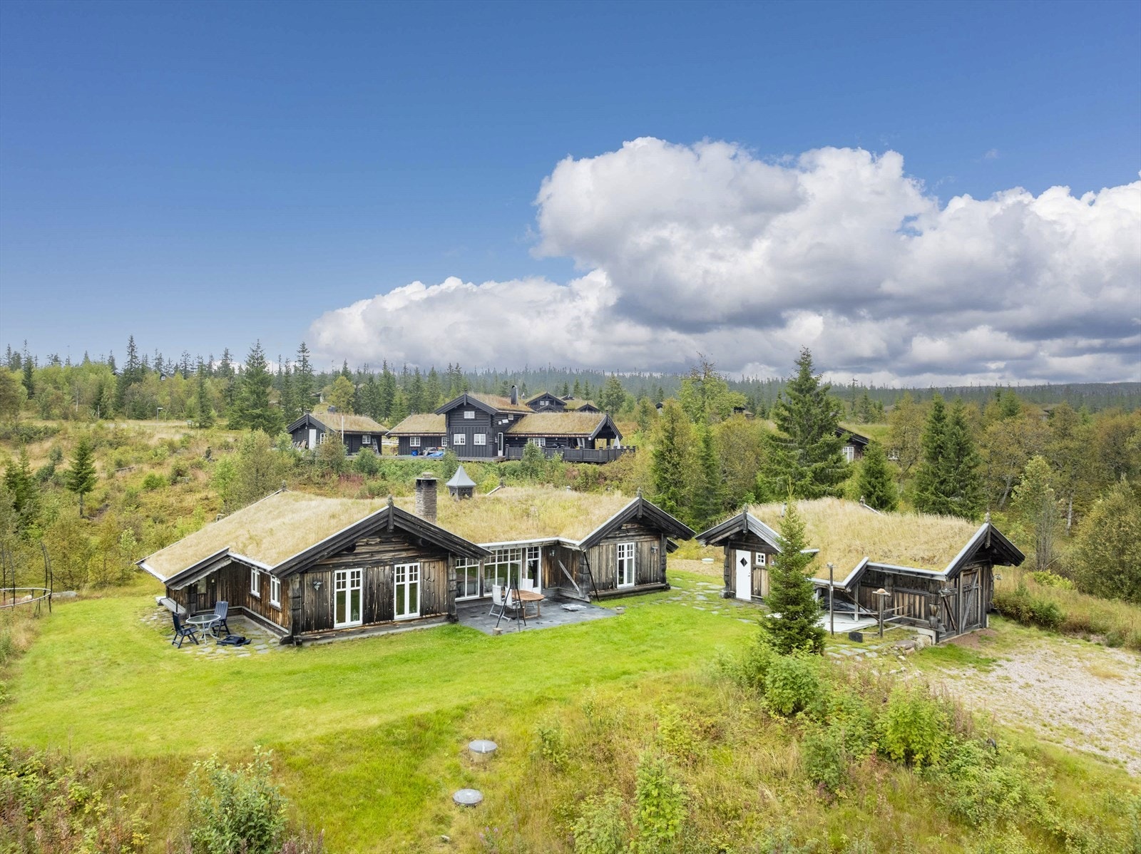 Velkommen til Solberglia Hytteområde 465, presentert av Thomas Tangen Eiendomsmegler MNEF! Galleribilde