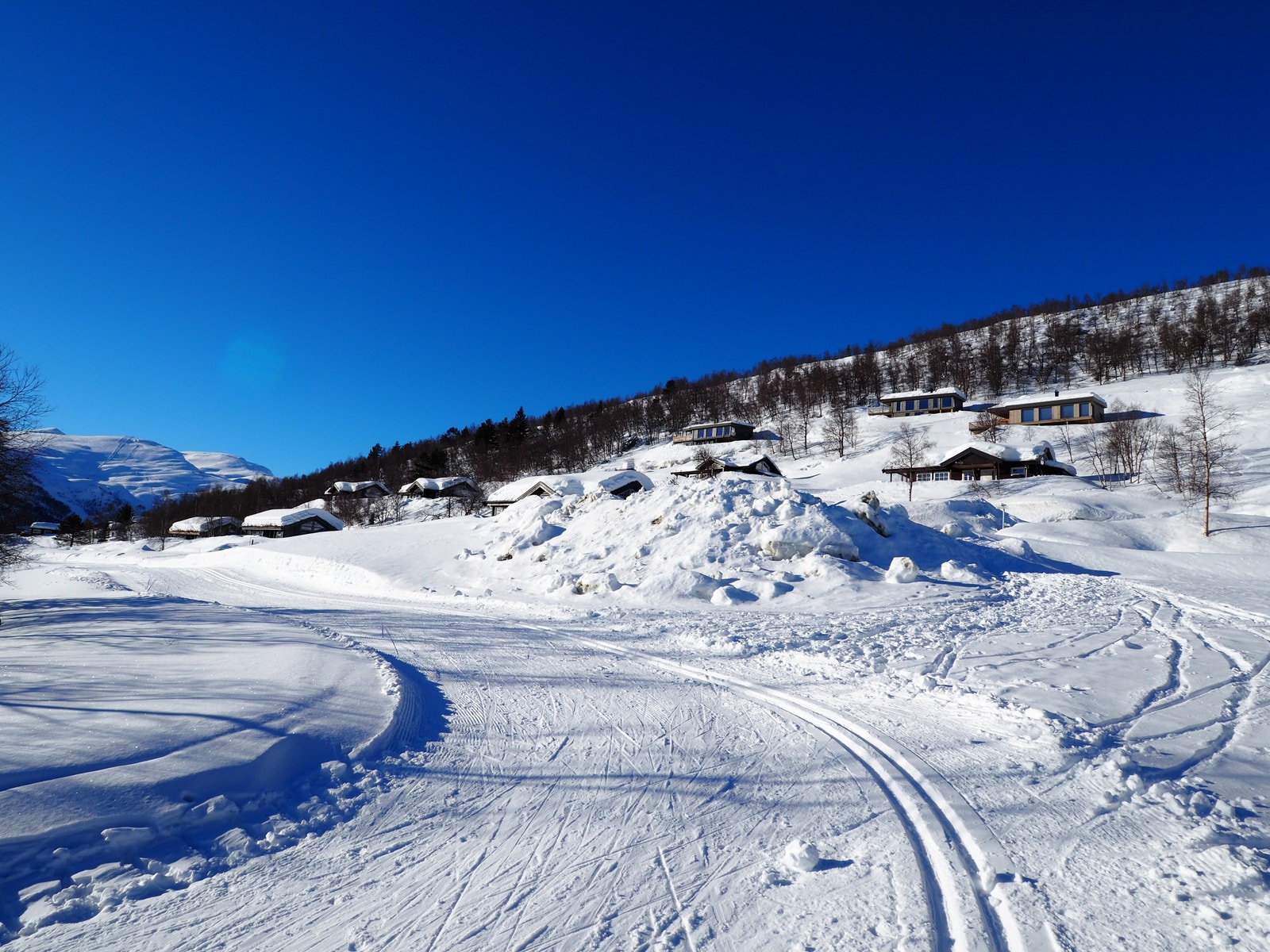Og langrensløypa snur rett nede i lia. Galleribilde