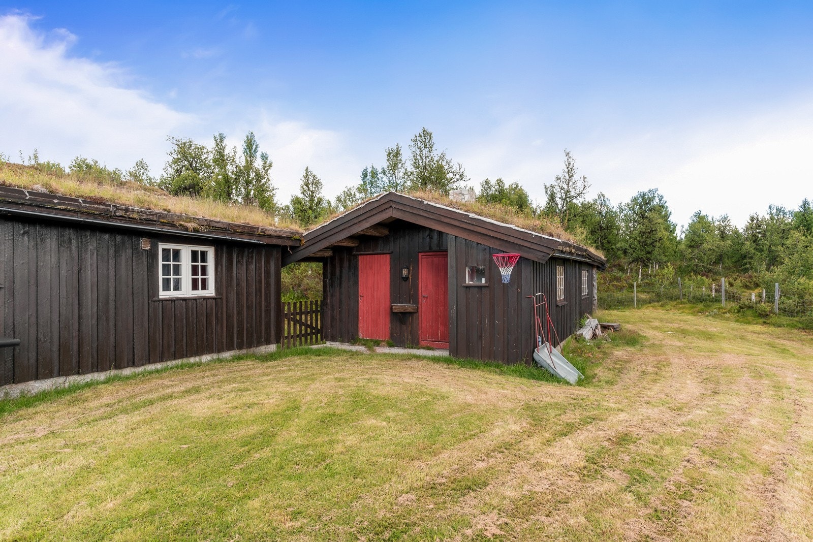Området er et flott utgangspunkt for friluftsopplevelser både på sommer og vinterstid. Galleribilde