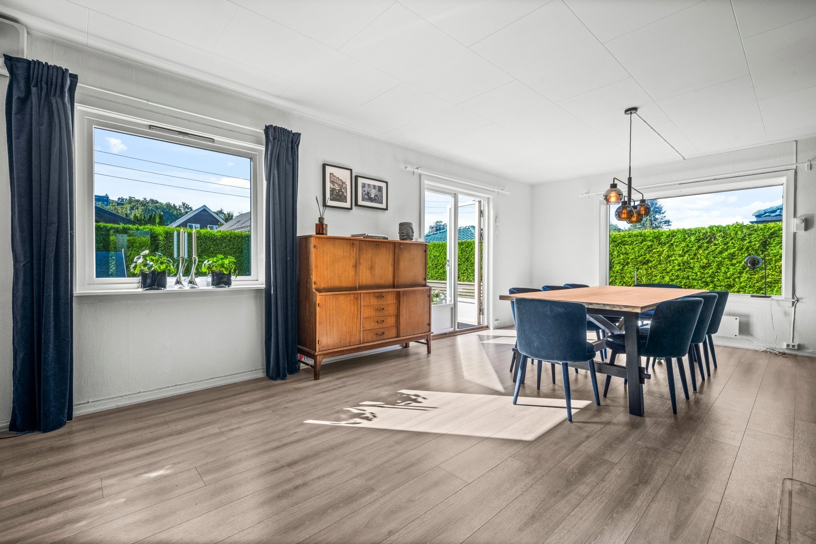Adkomst fra platting inn til stuen Galleribilde