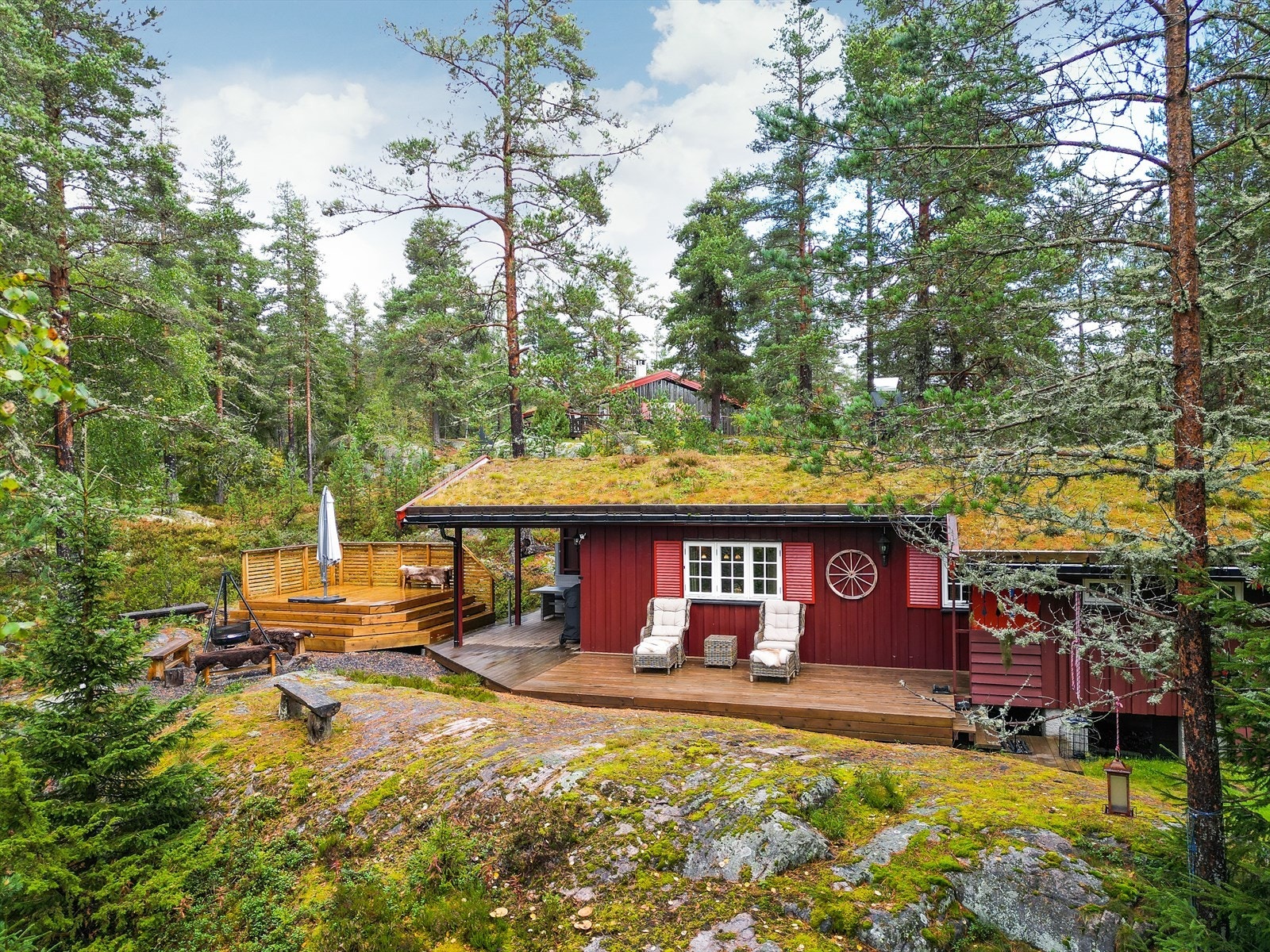 EiendomsMegler1 ved Guro Borsodi Bakka presenterer Høymyrvassvegen 255! Galleribilde