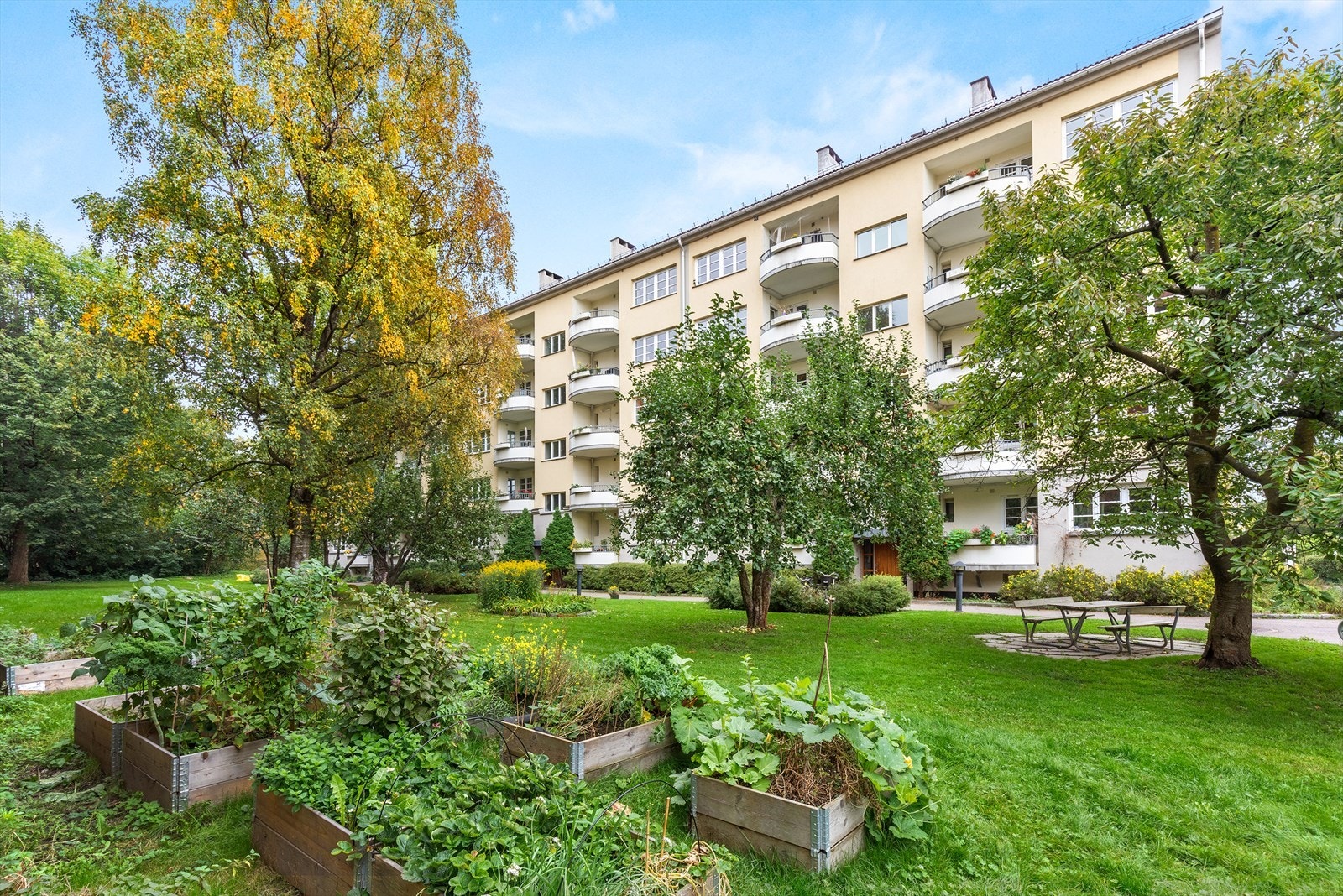 Her bor du rolig og tilbaketrukket beliggenhet på Sagene/ Bjølsen i et ettertraktet og veletablert boligområde Galleribilde