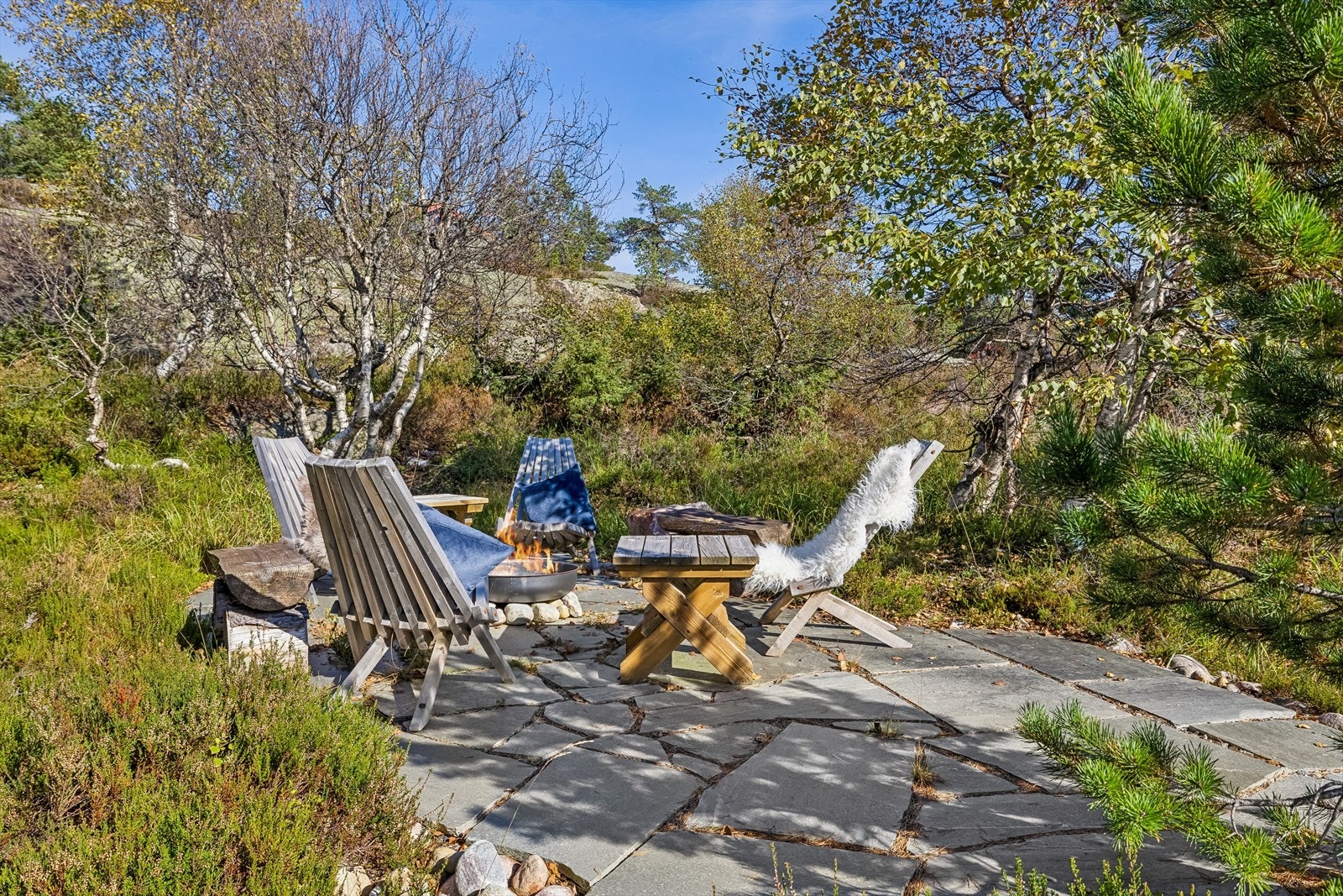 Hyggelig bålplass Galleribilde