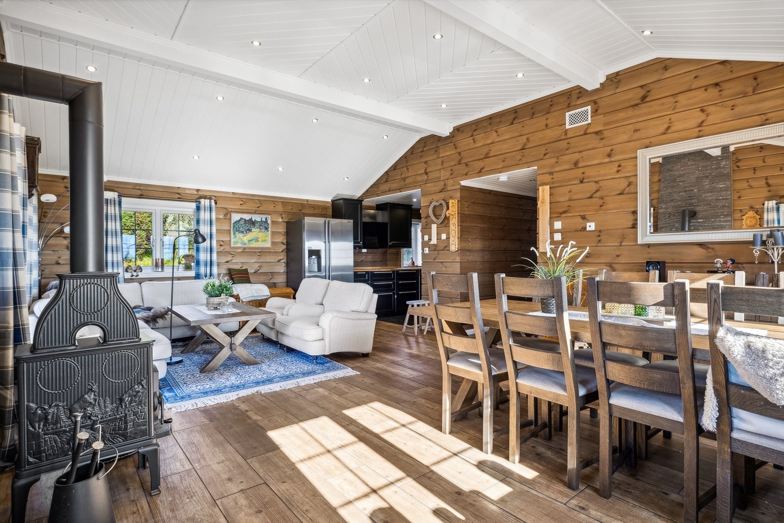 Vedovn og varme i gulv (på gulvet er det fliser) Galleribilde