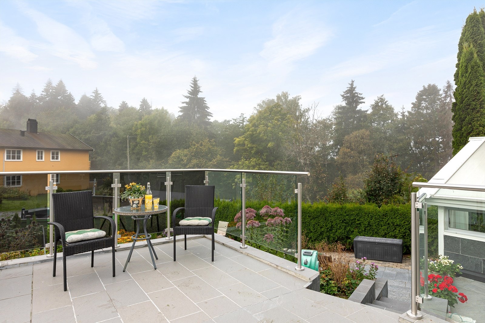 Flislagte terrasseområder Galleribilde