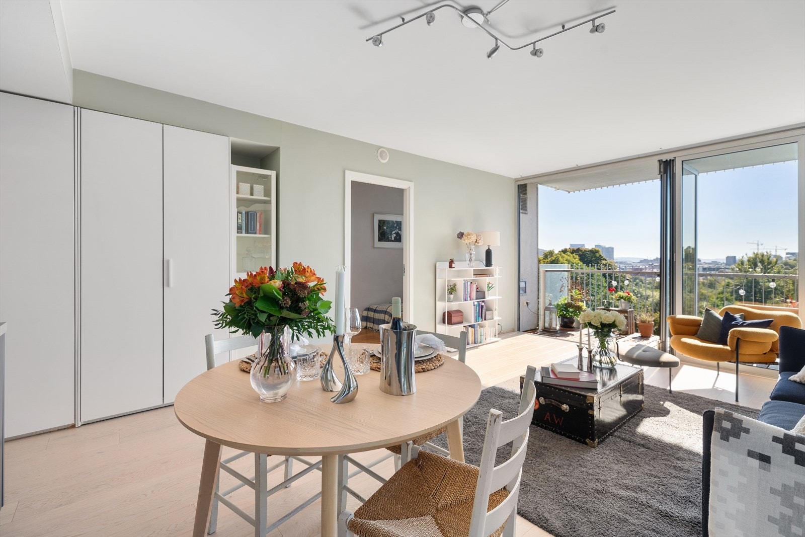 Her vil du trives! Galleribilde