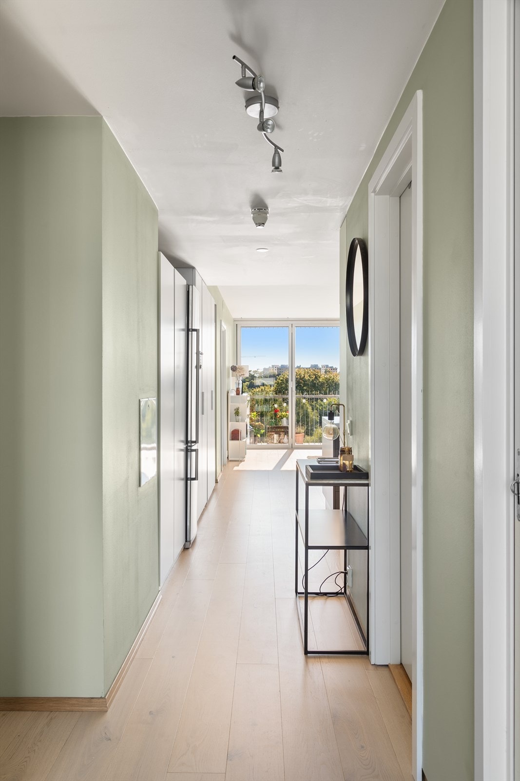 Entréen gir umiddelbart et godt førsteinntrykk! Galleribilde