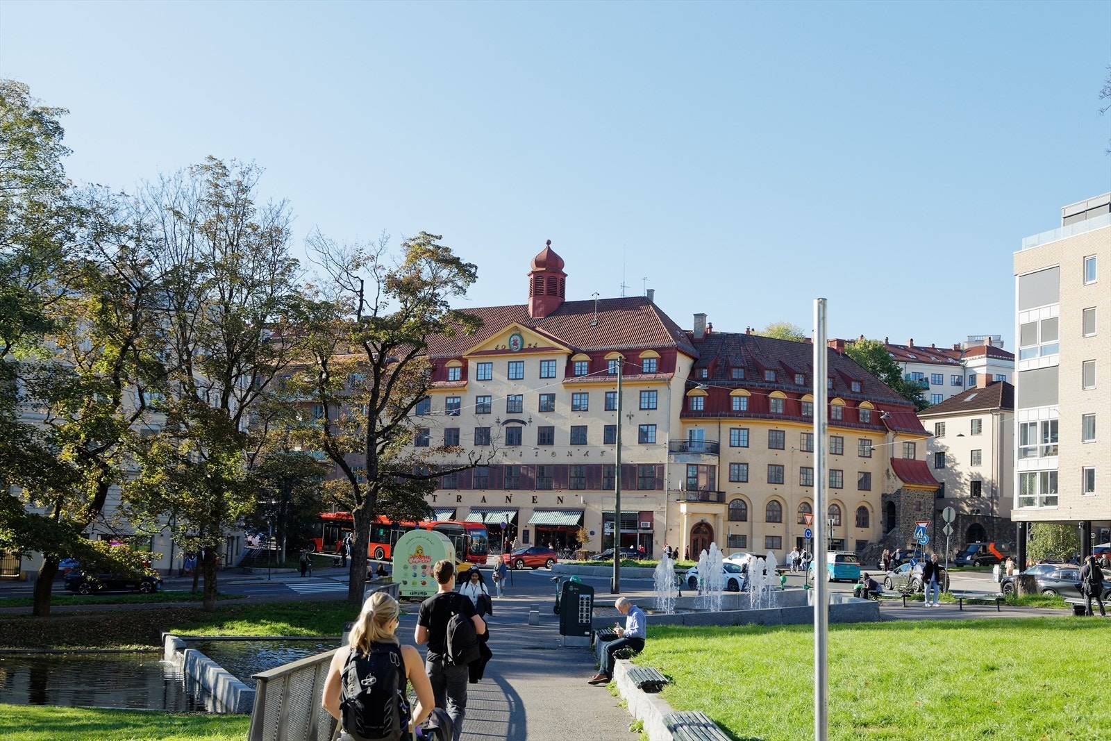 Alexander Kiellands plass en kort spasertur unna Galleribilde