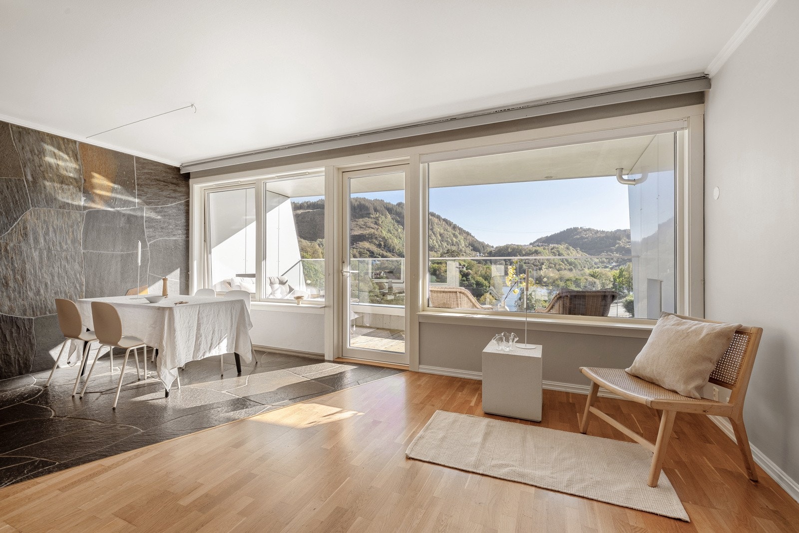 Elvenesvegen 60 presenteres av EIE eiendomsmegling, ved Marius Undheim Helvik. Galleribilde