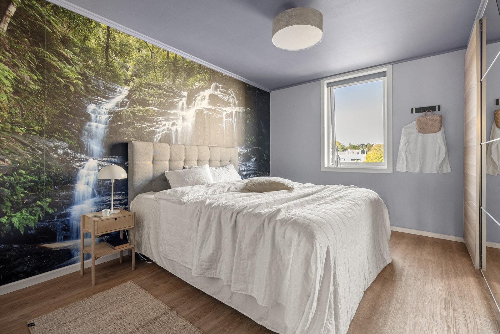 Videre kommer vi til leilighetens tre soverom. Galleribilde