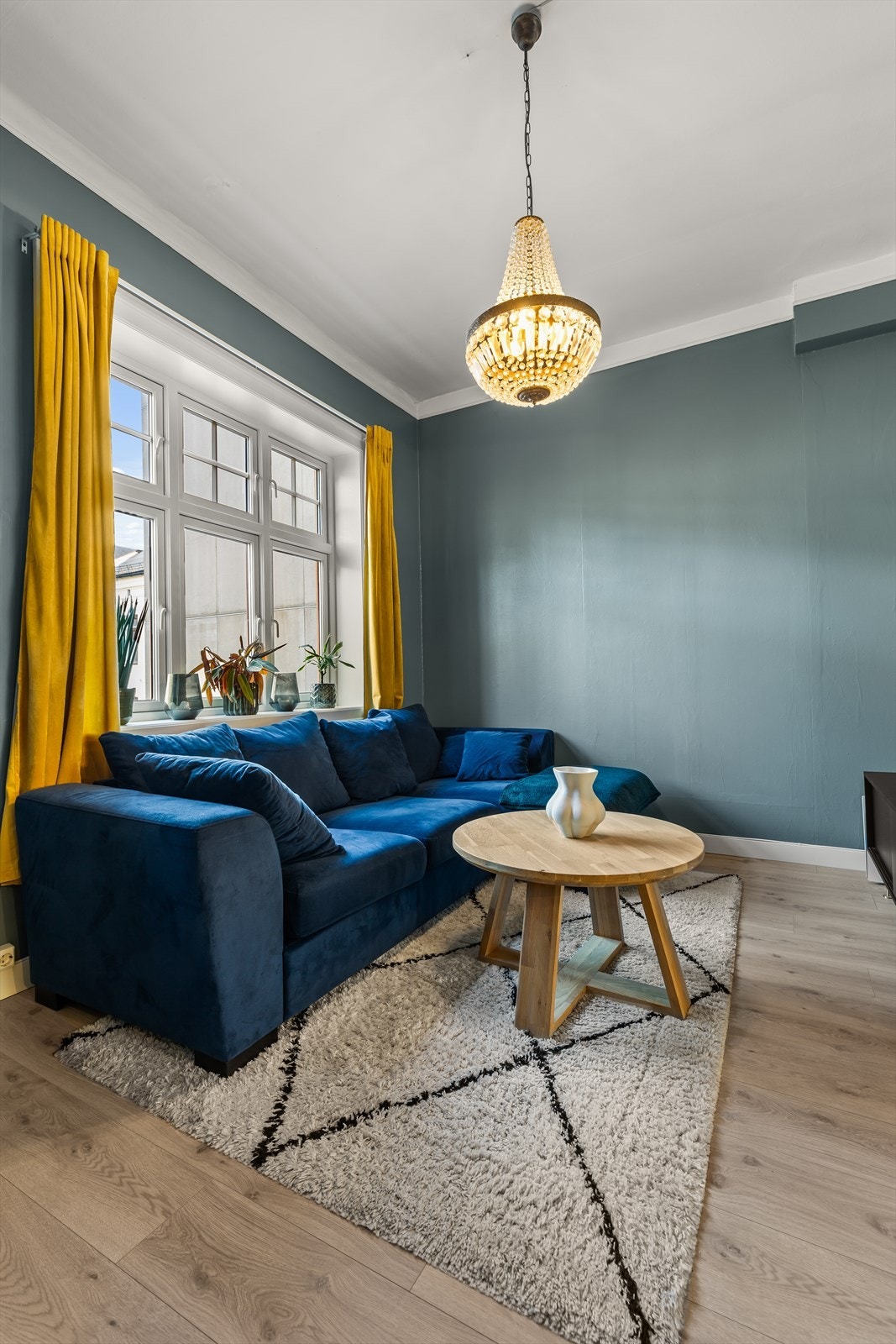 Leiligheten fremstår lys og luftig, og har en behagelig atmosfære. Galleribilde