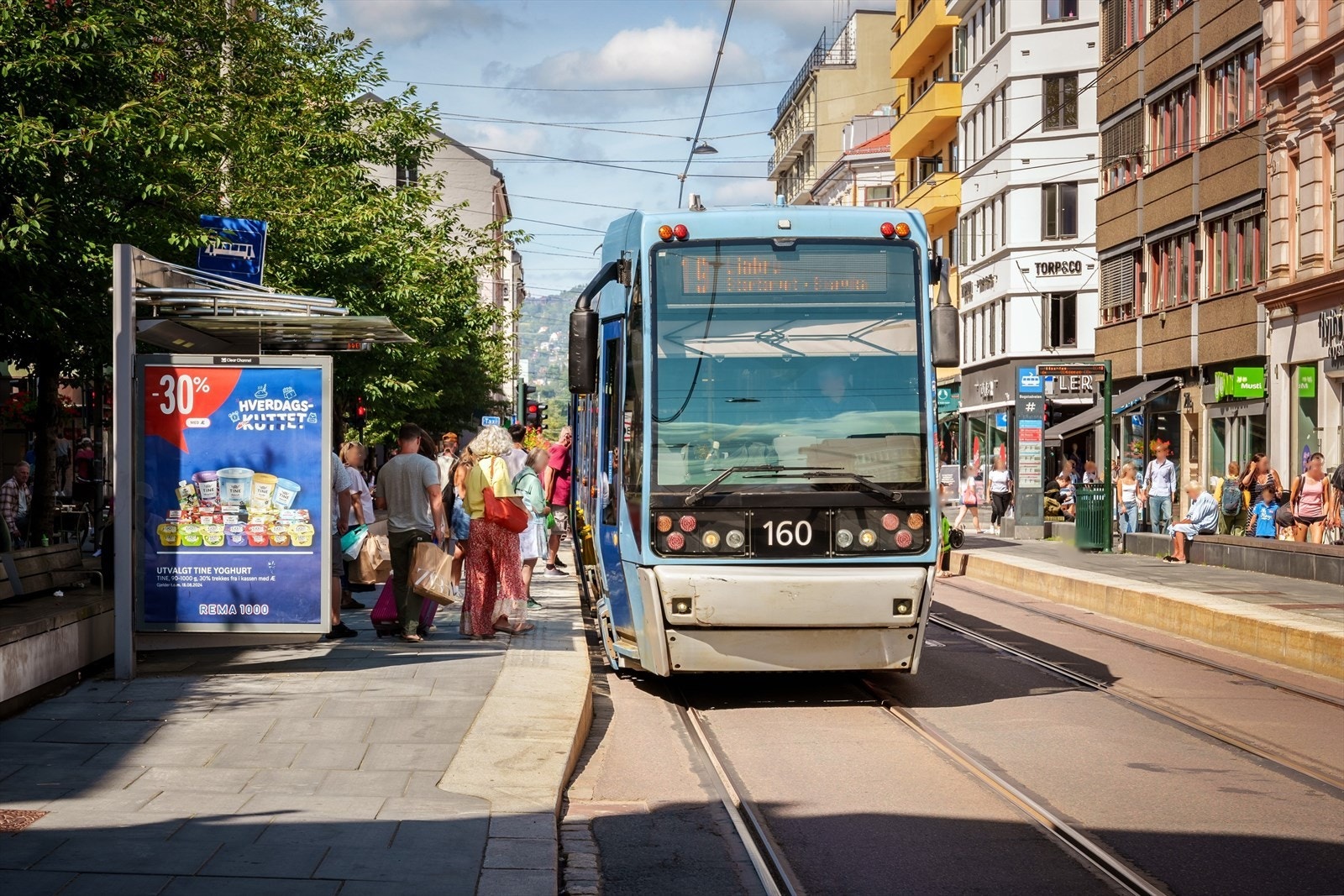 Populære Bogstadveien kun 650m fra leiligheten. Galleribilde
