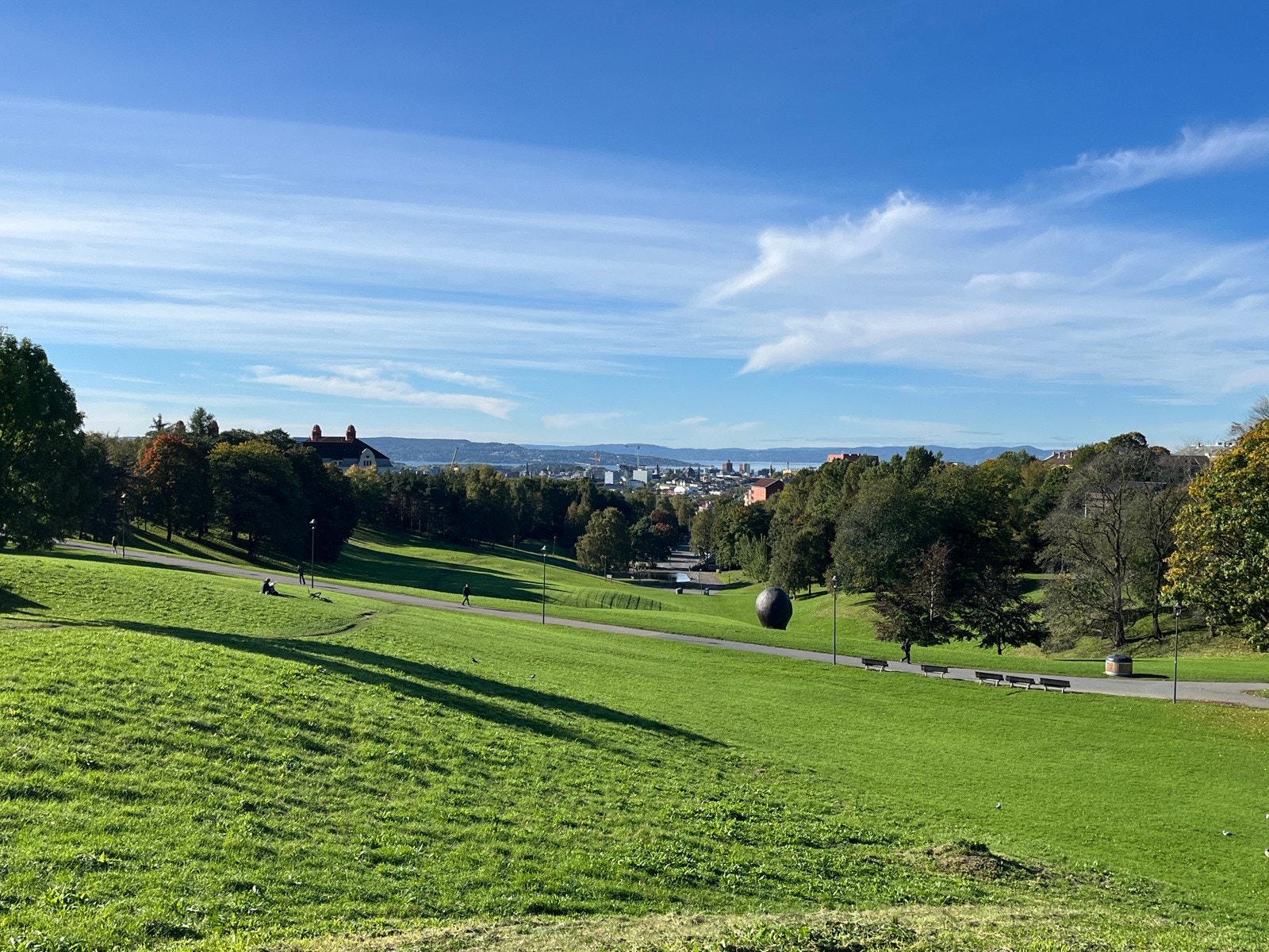 Idylliske Torshovdalen som nærmeste nabo. Galleribilde