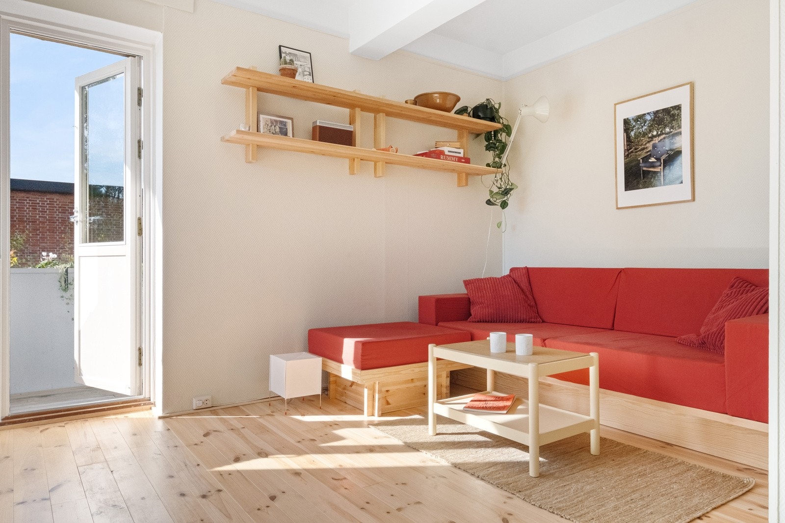 Sentralt beliggende i et rolig og veletablert boligområde på Sinsen. Galleribilde