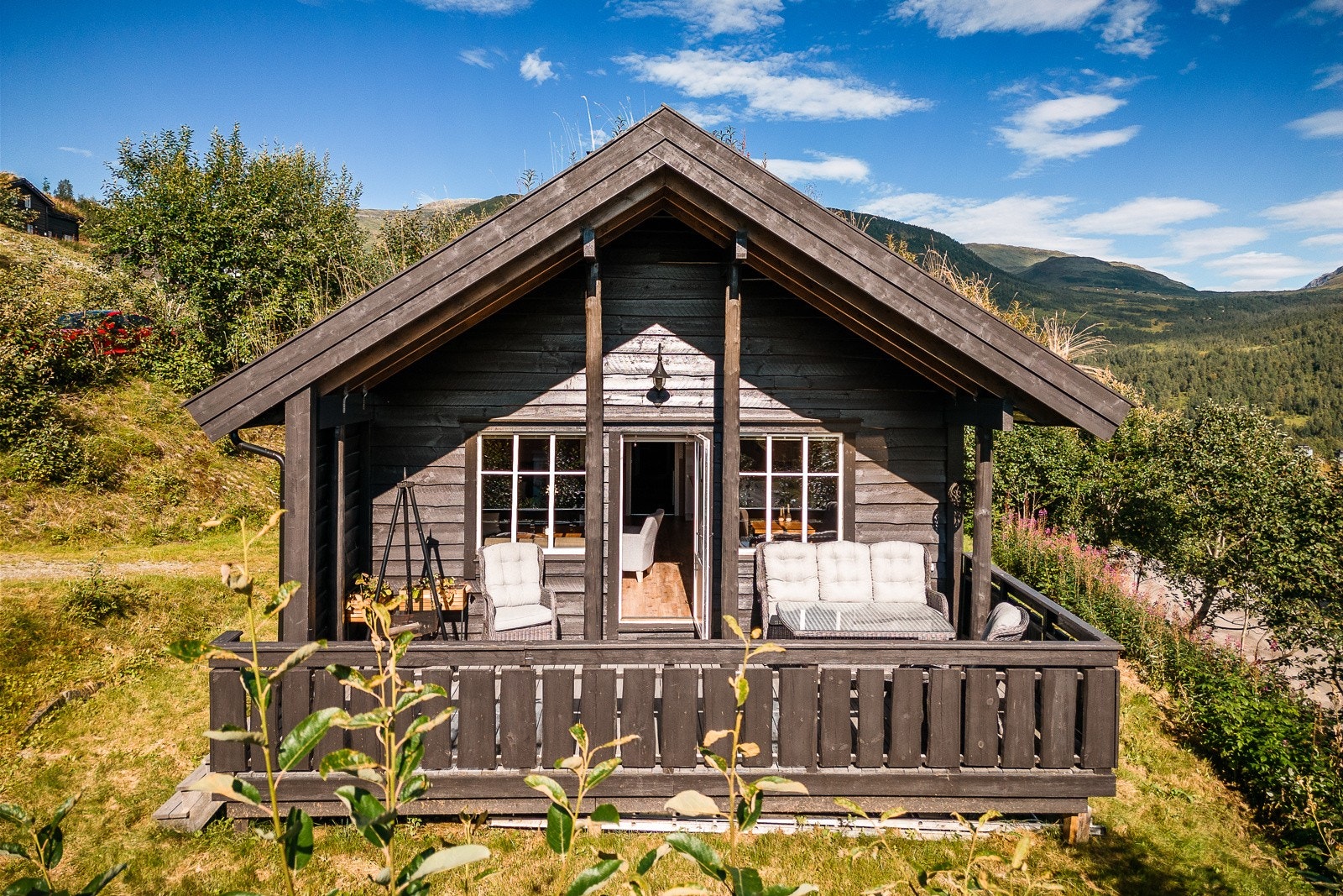 Trivelig og innholdsrik hytte over to etasjer Galleribilde