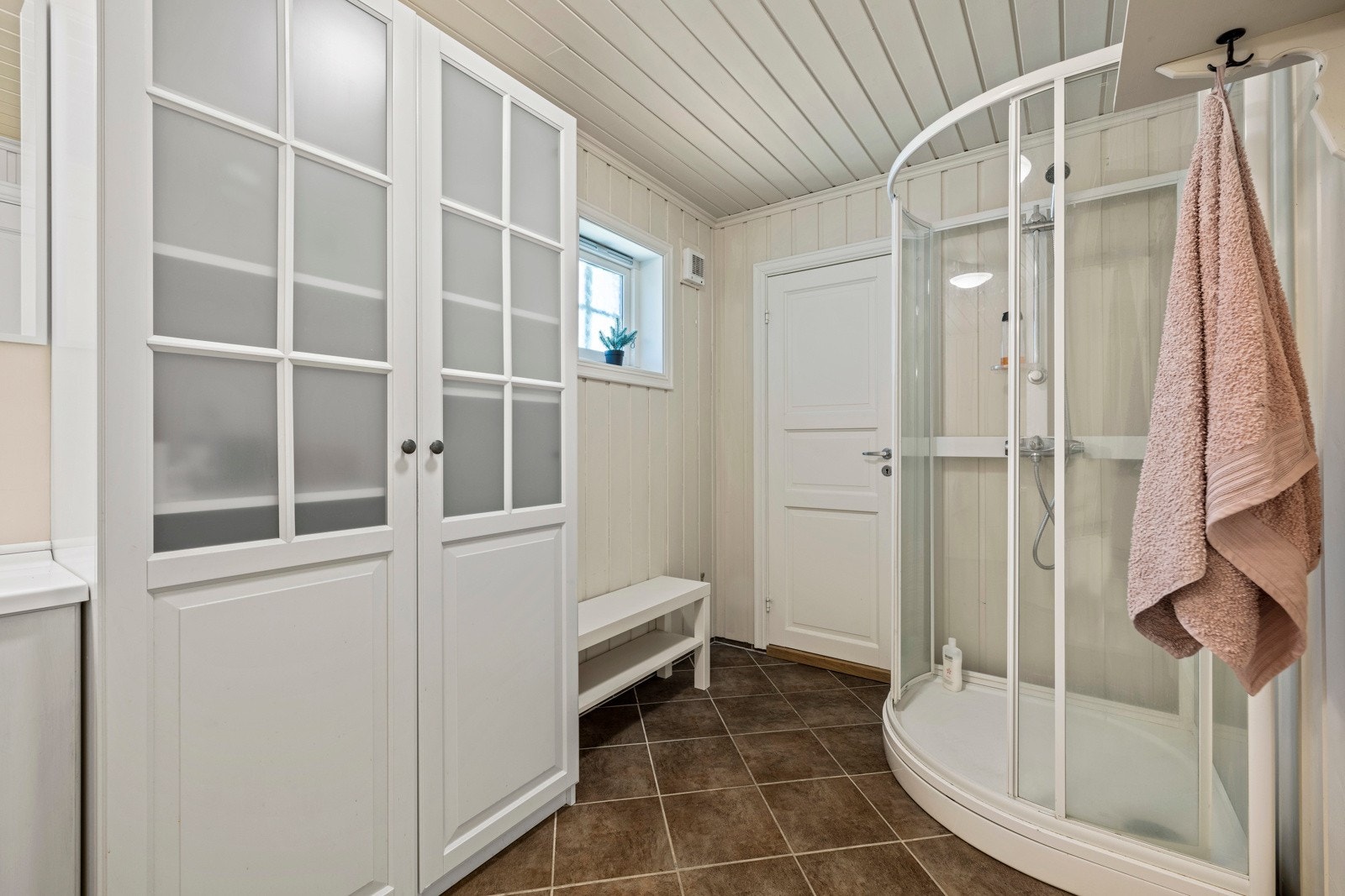 Det er lagt varmekabler i gulv Galleribilde