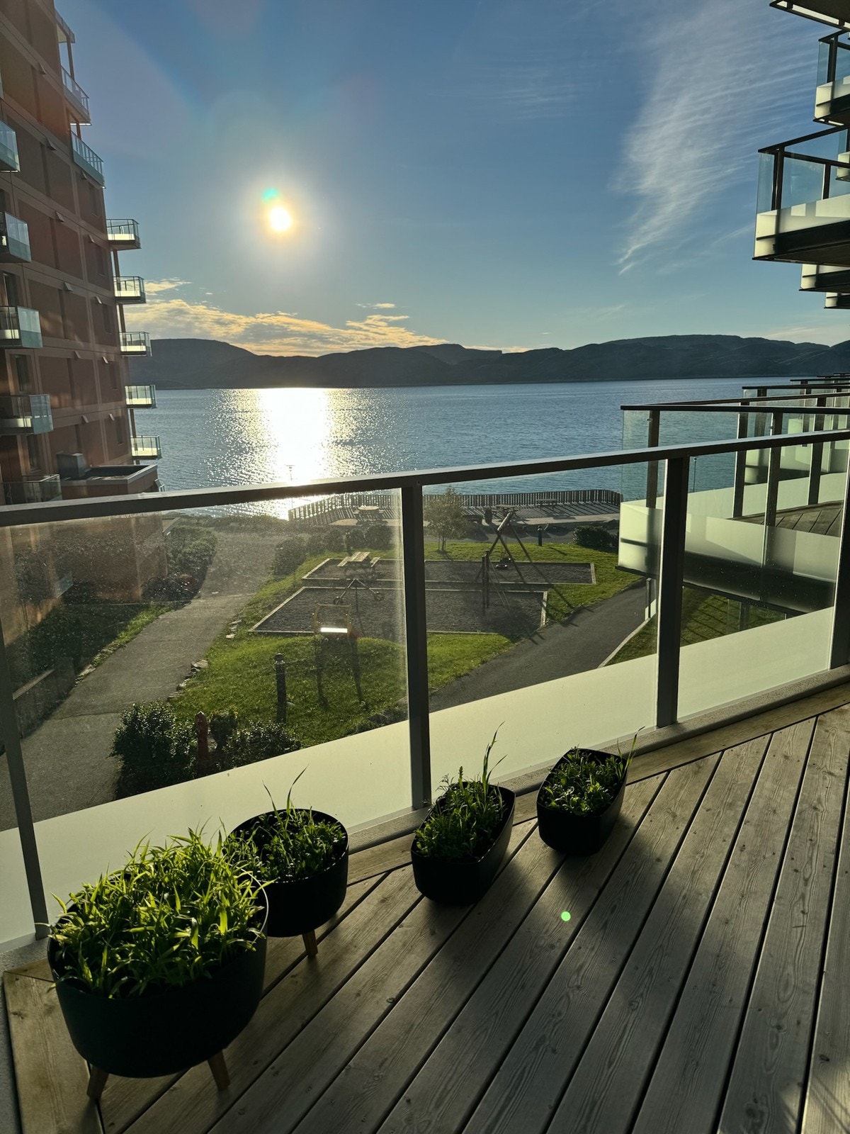 Bilder tatt av selger på kvelden rundt 21:30 Galleribilde