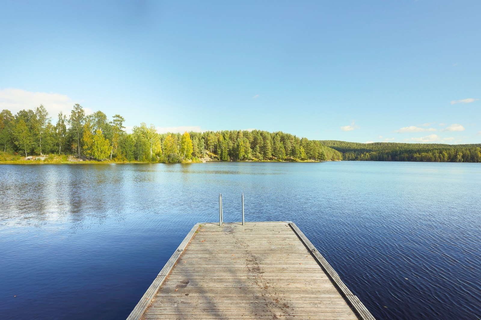De populære badeplassene i Østmarka er Ulsrudvann og Nøklevann. Galleribilde