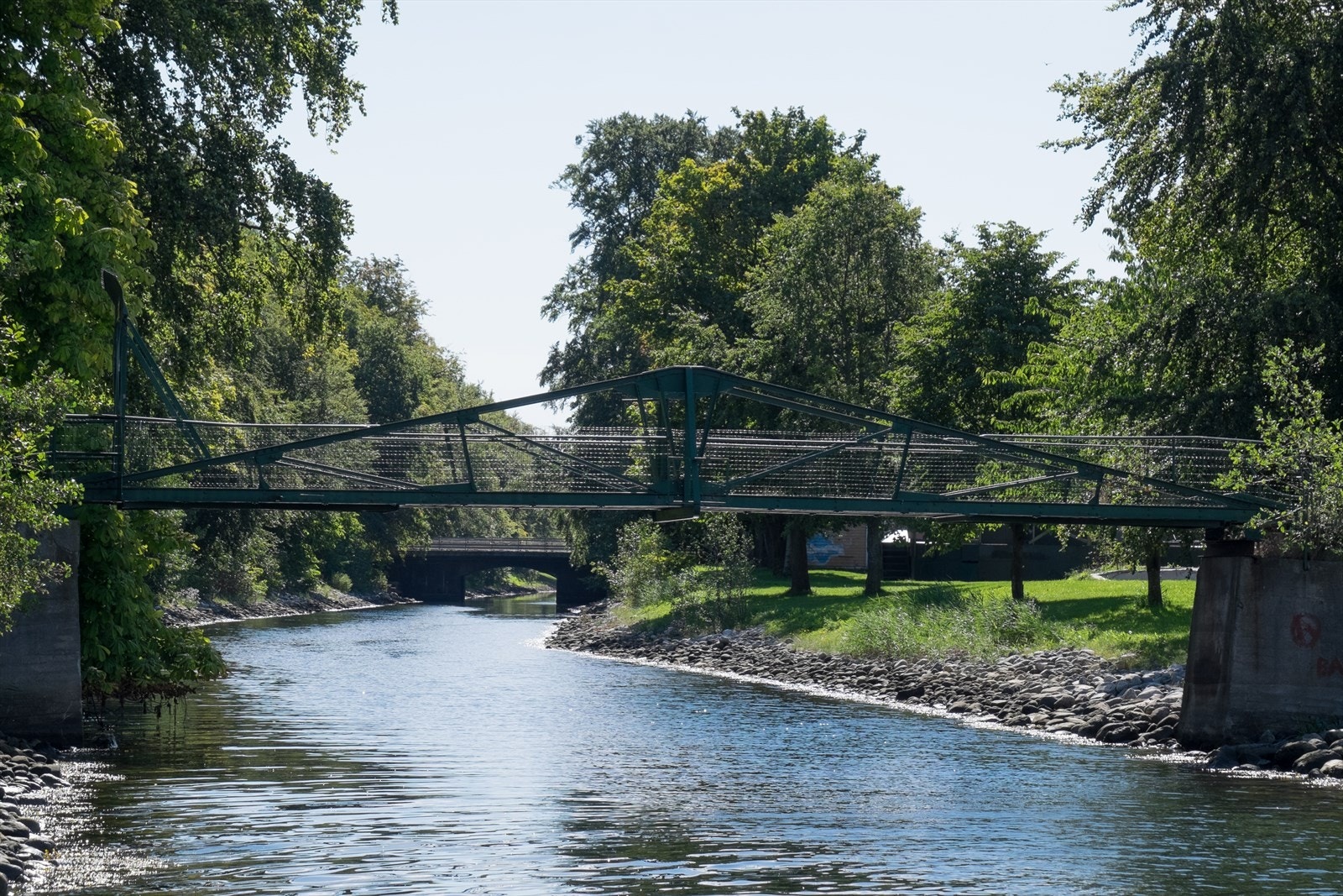 En av broene over Kanalen vis à vis Lokalhistorisk senter og Horten Roklubb. Galleribilde