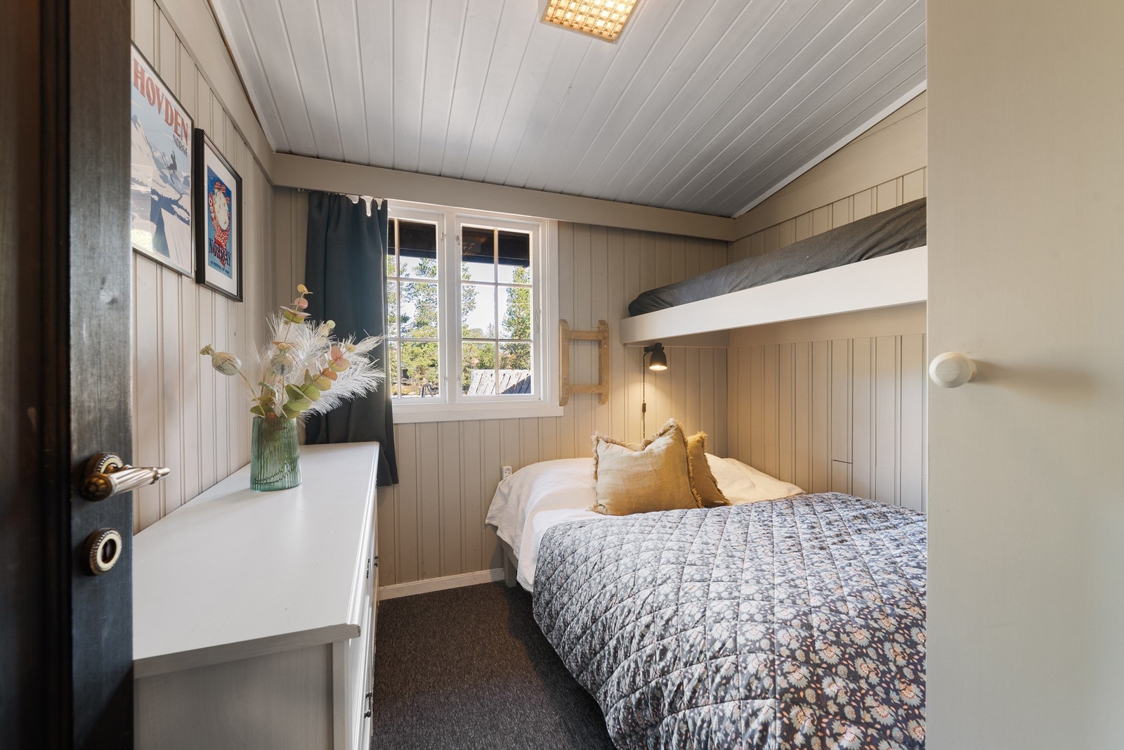 Soverom 2. Familiekøye. Galleribilde