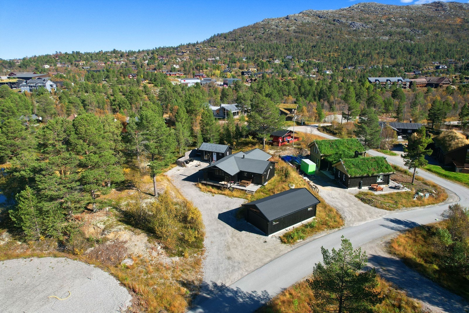 Solrik, usjenert og sentral beliggenhet. Galleribilde