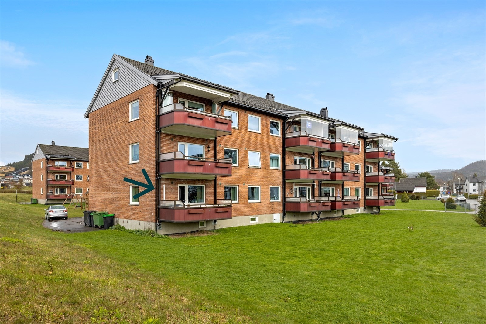 Tiltalende 3-roms endeleilighet i 1. etasje med sør-vest vendt balkong Galleribilde