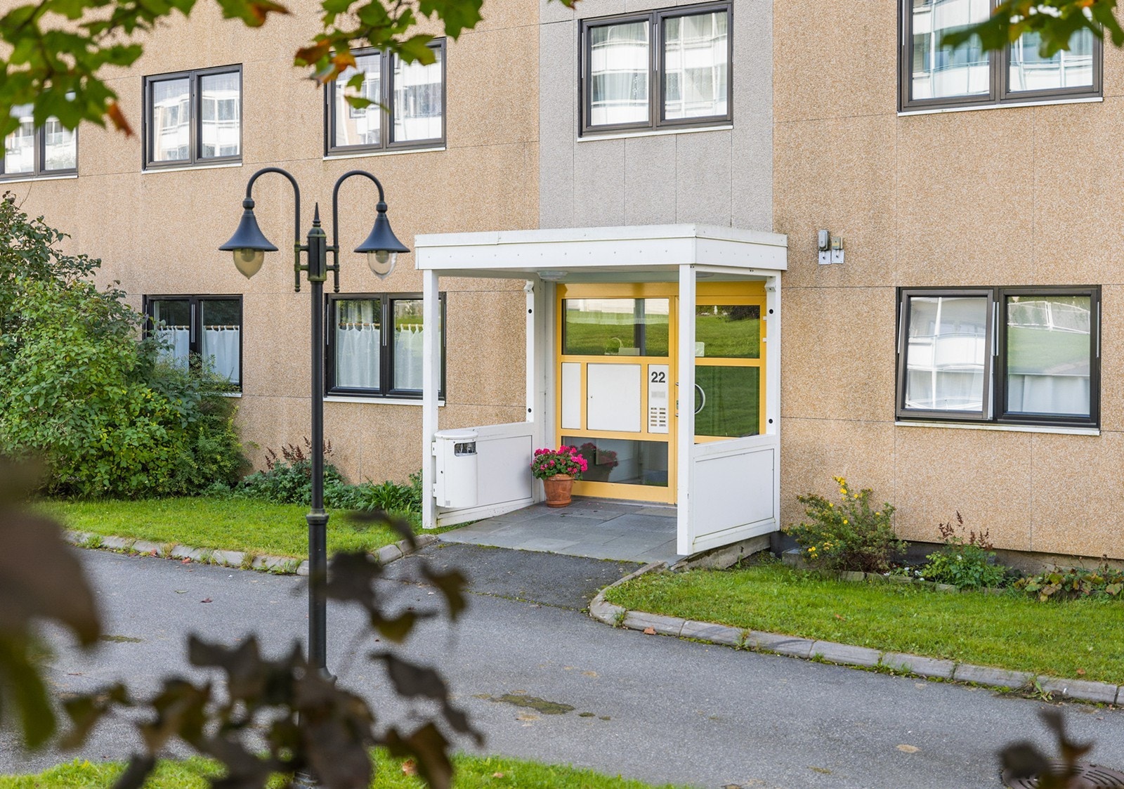 Leiligheten har adkomst via felles oppgang. Galleribilde